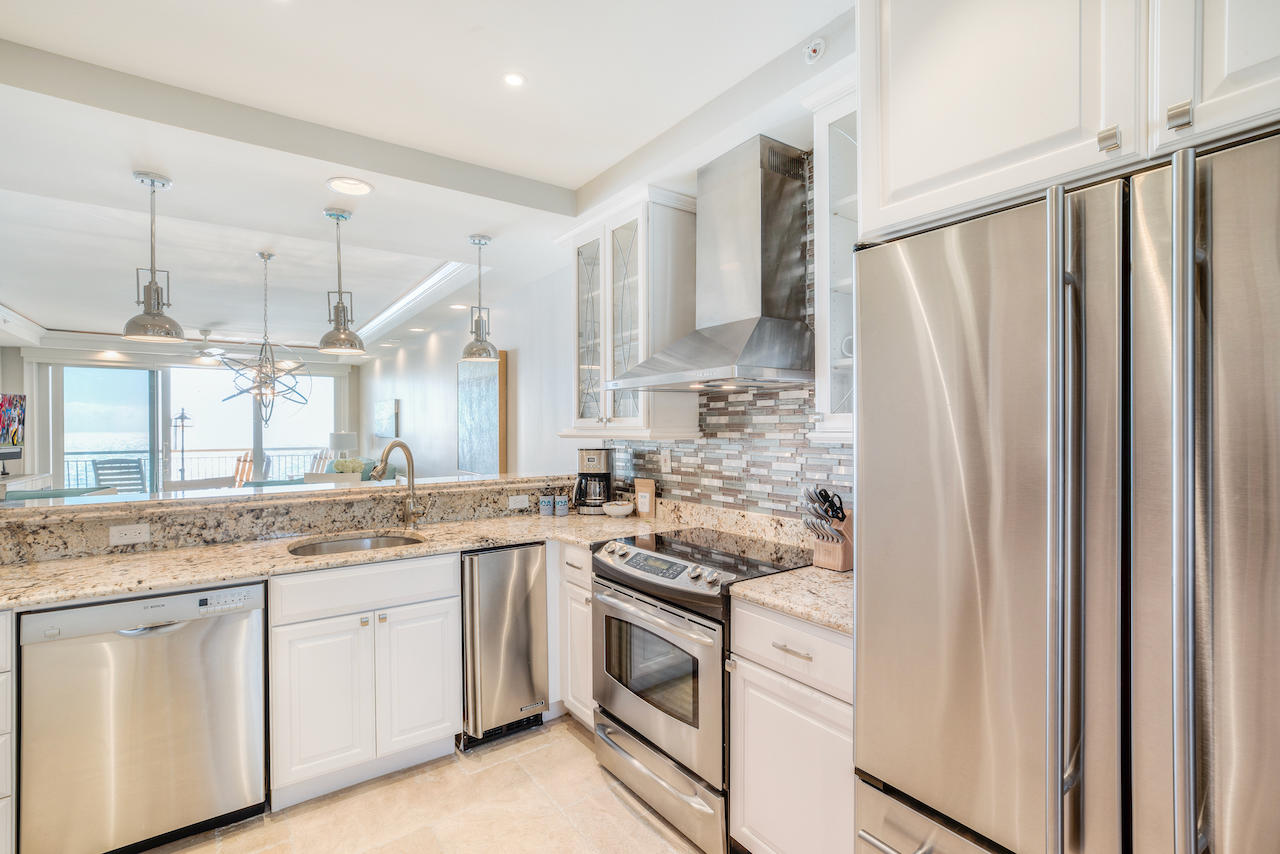 HIGH POINTE RESORT CONDO - Residential