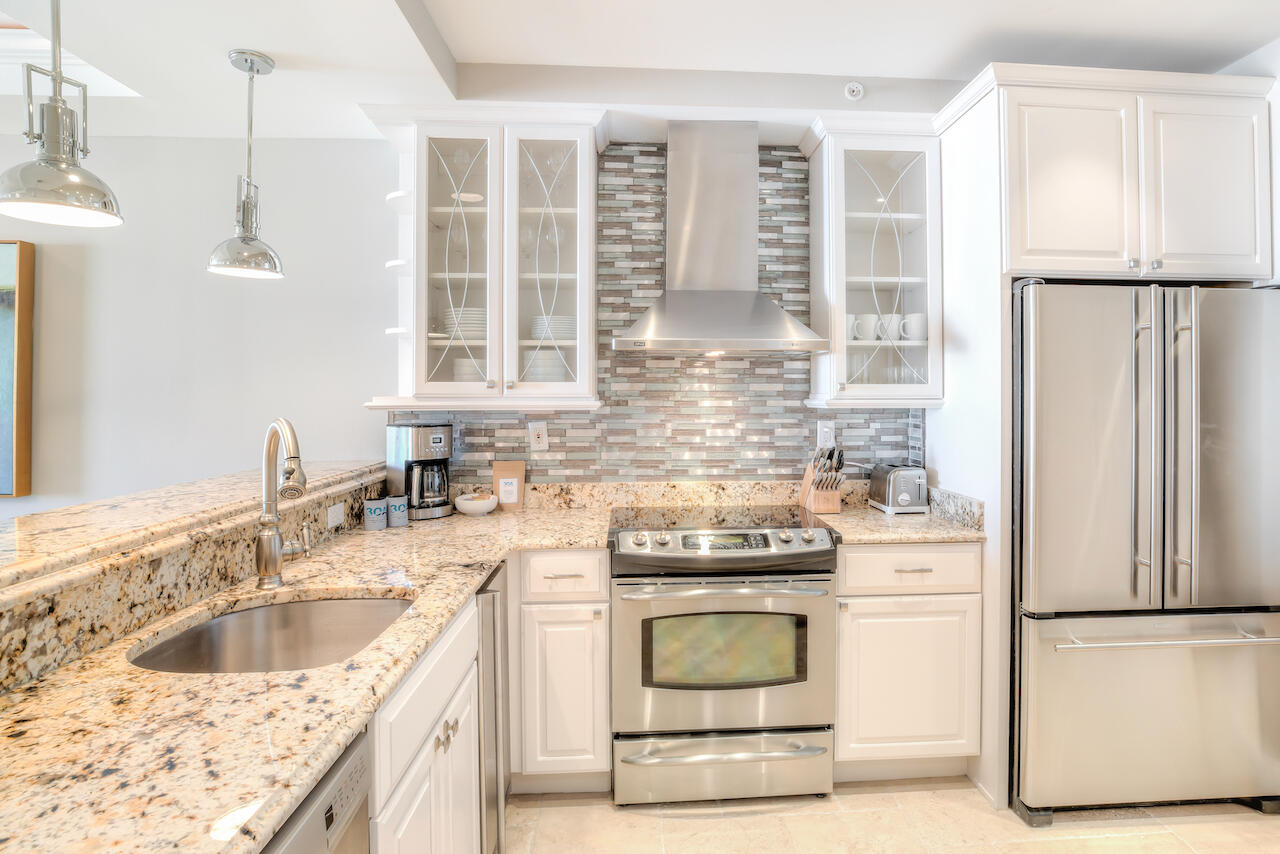 HIGH POINTE RESORT CONDO - Residential