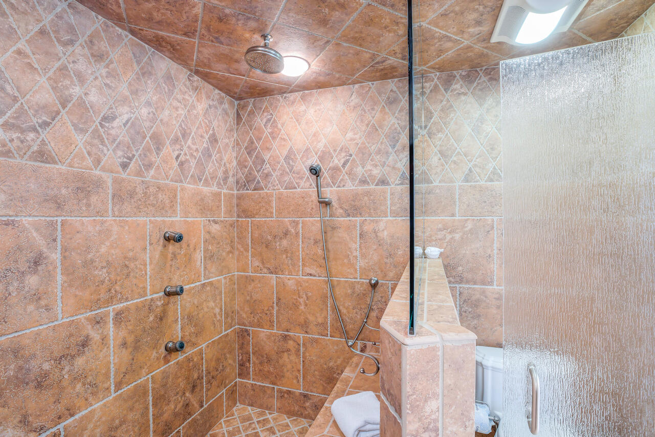 HIGH POINTE RESORT CONDO - Residential