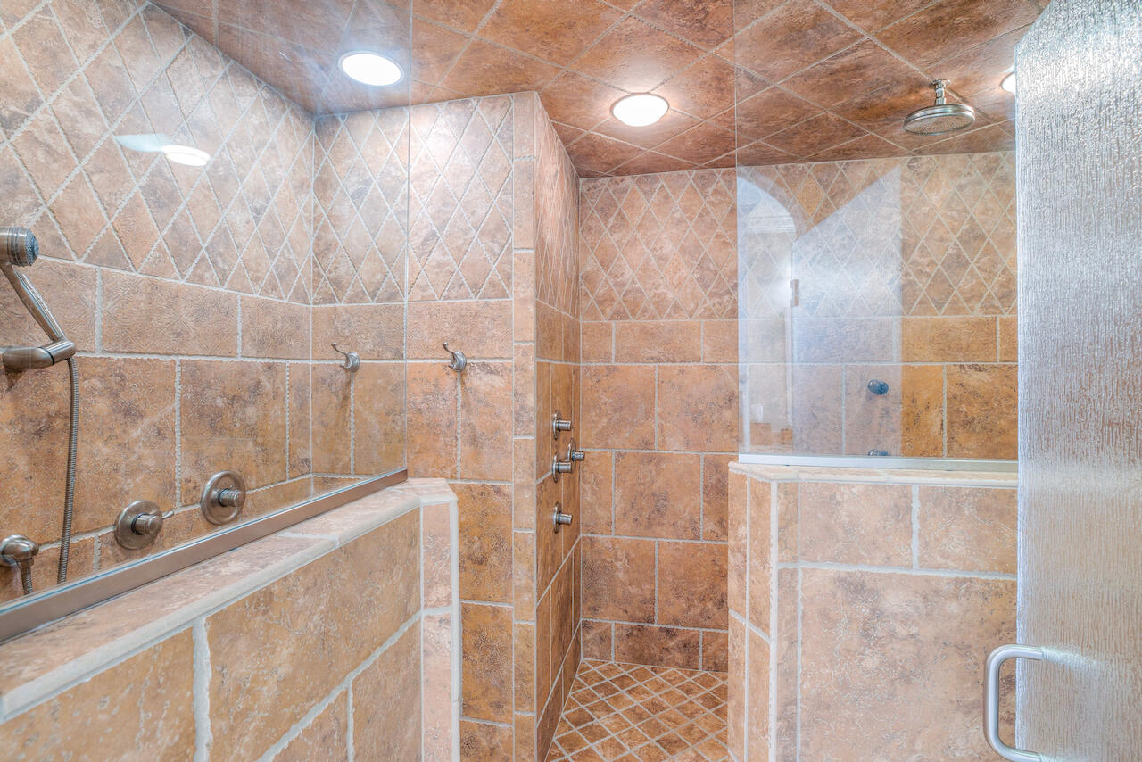 HIGH POINTE RESORT CONDO - Residential