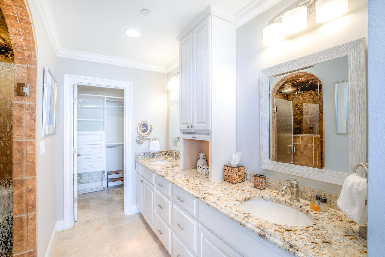 HIGH POINTE RESORT CONDO - Residential