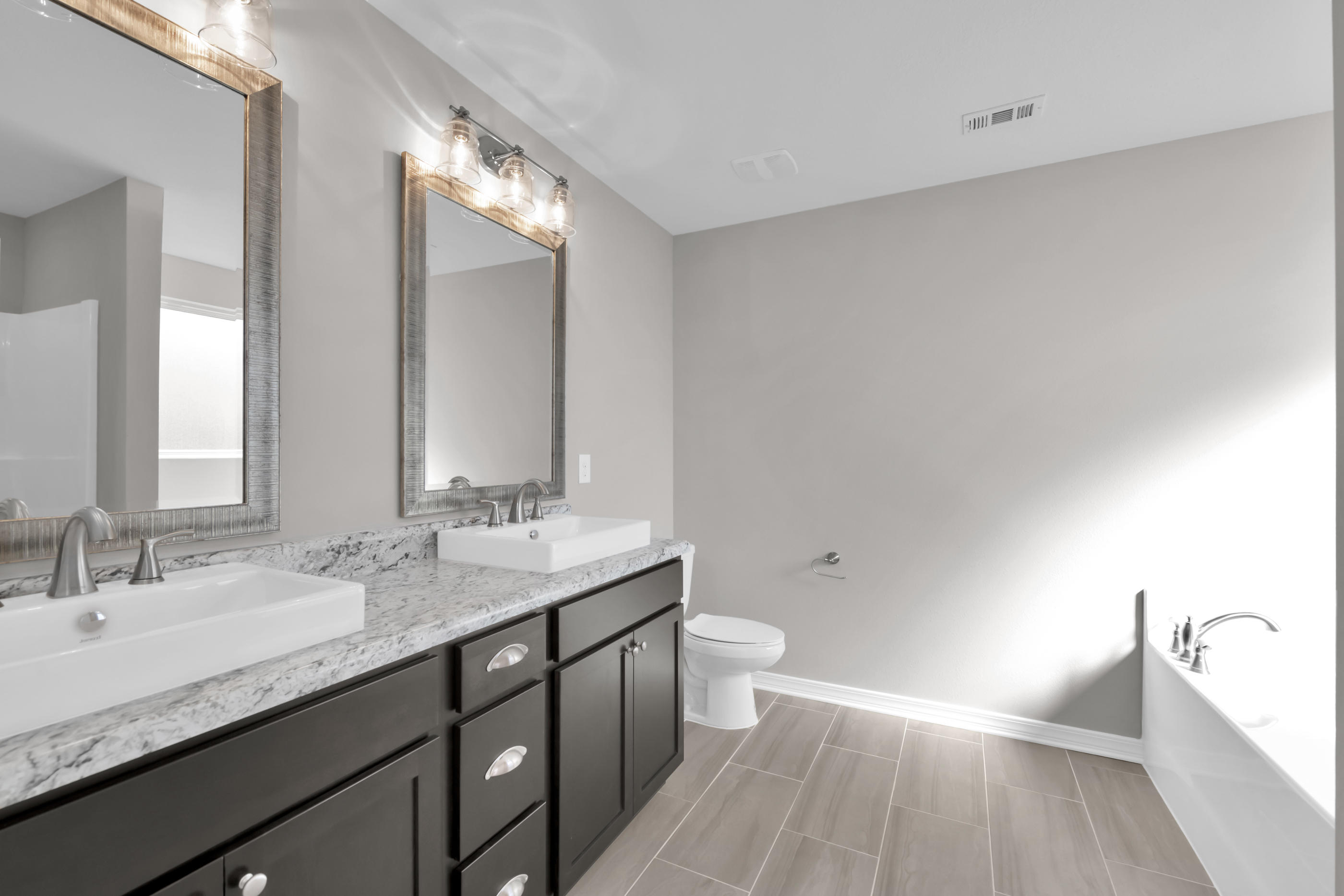 STILLWELL ESTATES - Residential