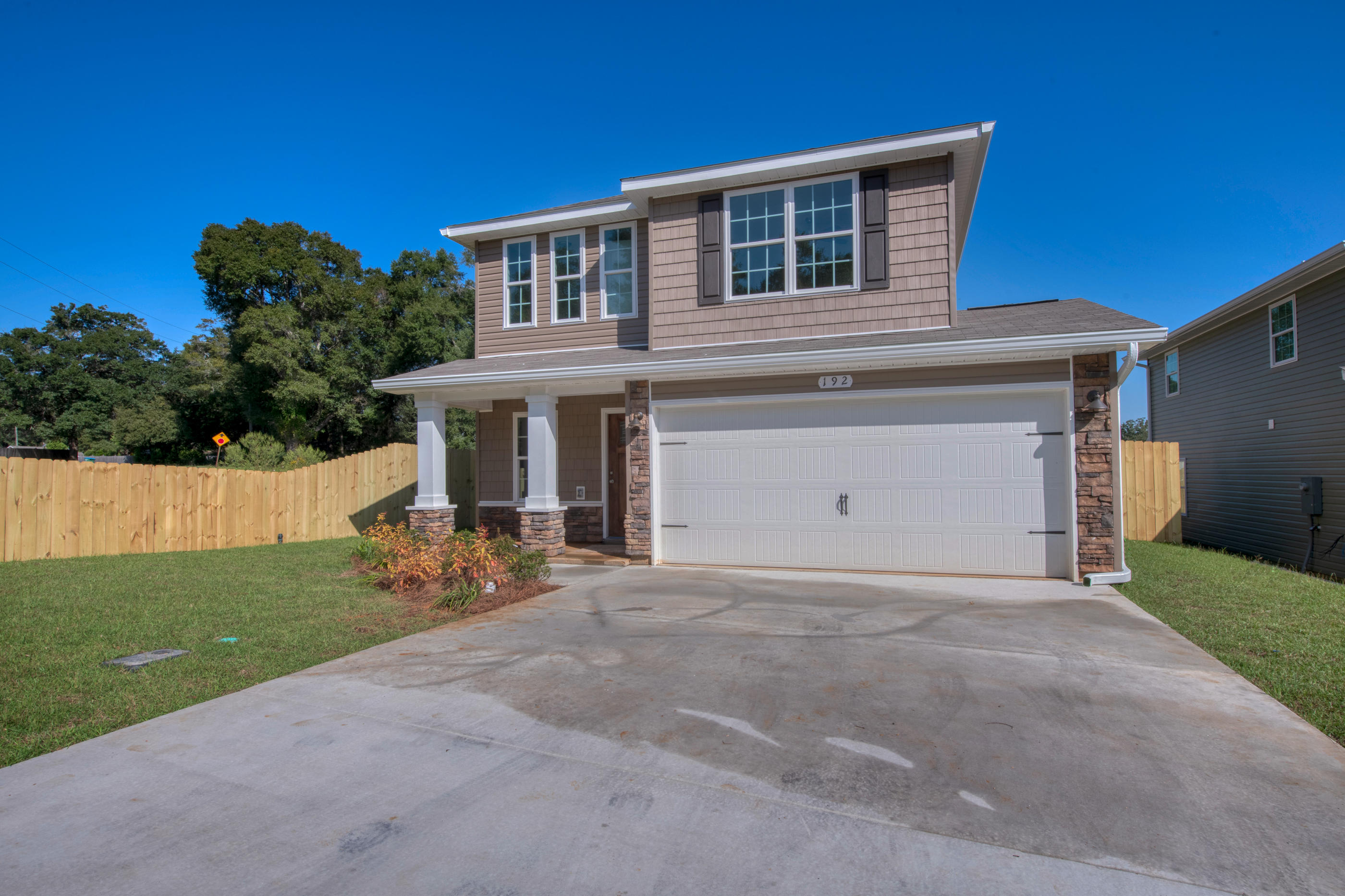 STILLWELL ESTATES - Residential