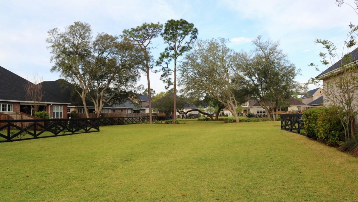 THE STABLES AT ROCKY BAYOU - Residential