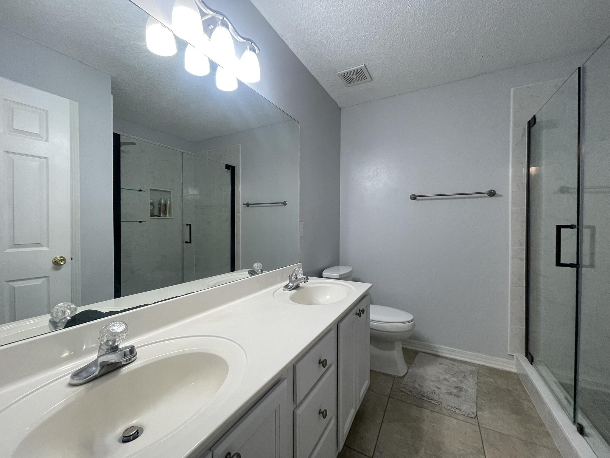 JAYDE ESTATES - Residential Lease