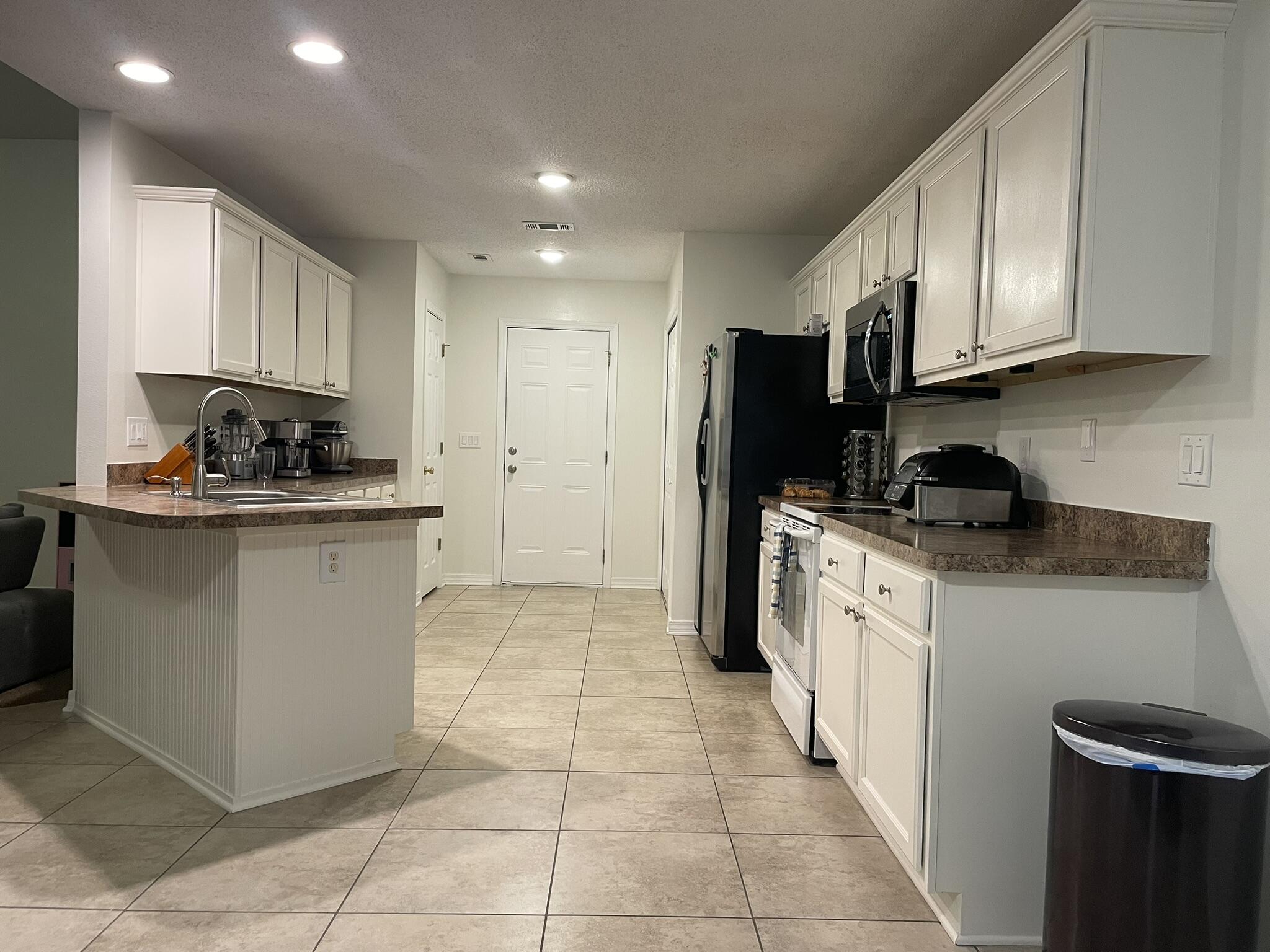 JAYDE ESTATES - Residential Lease
