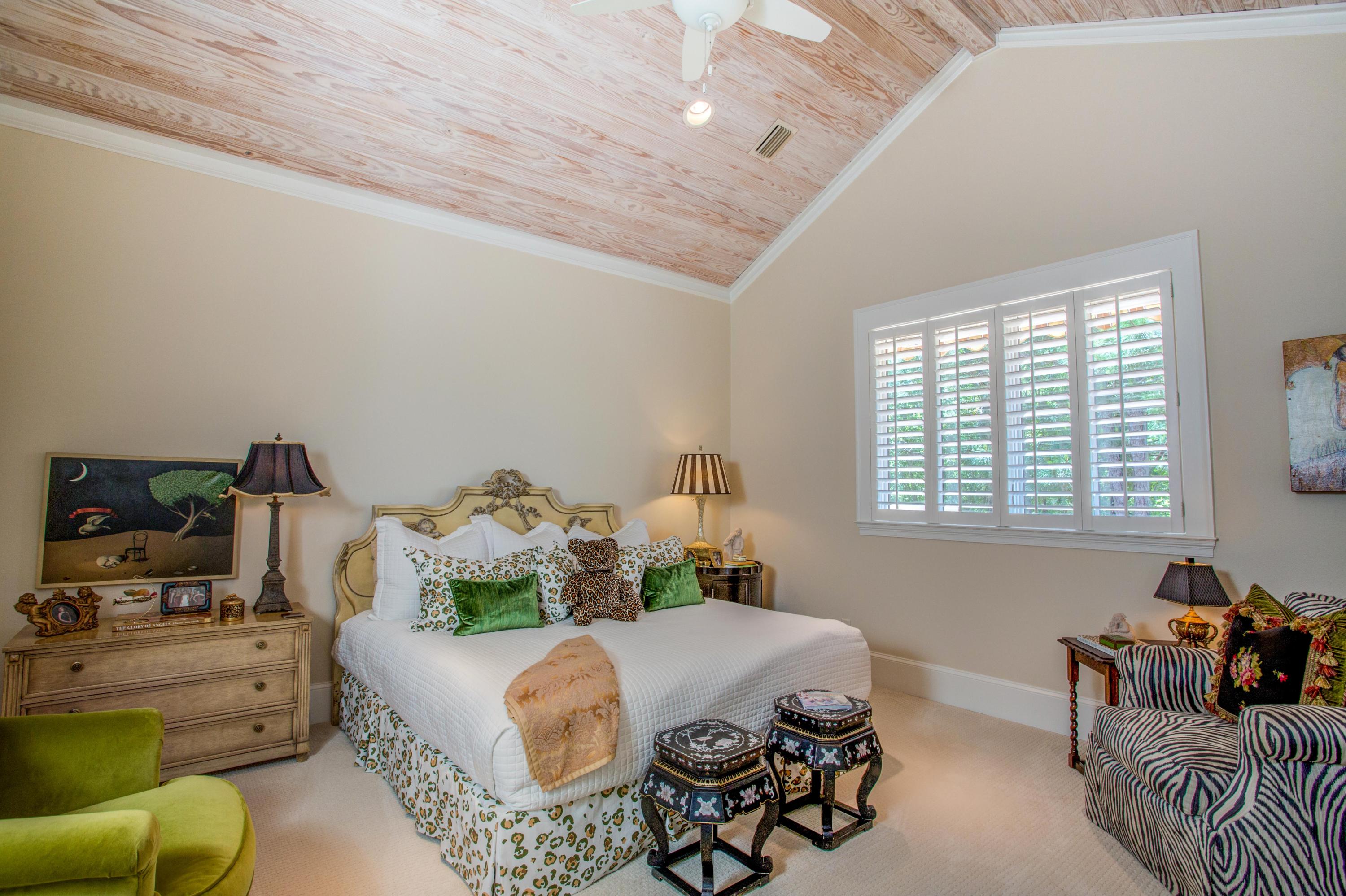 BURNT PINE - Residential