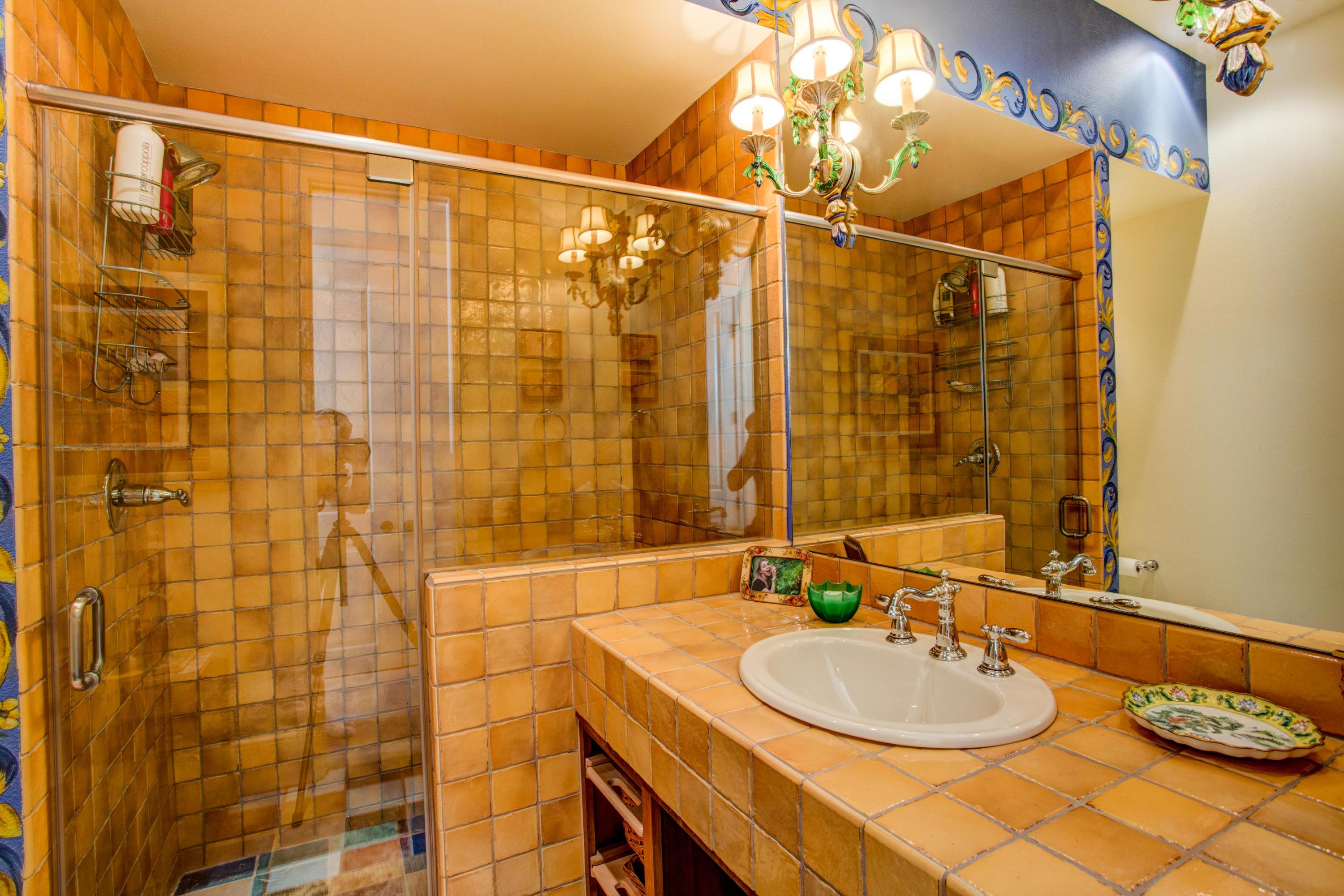 BURNT PINE - Residential