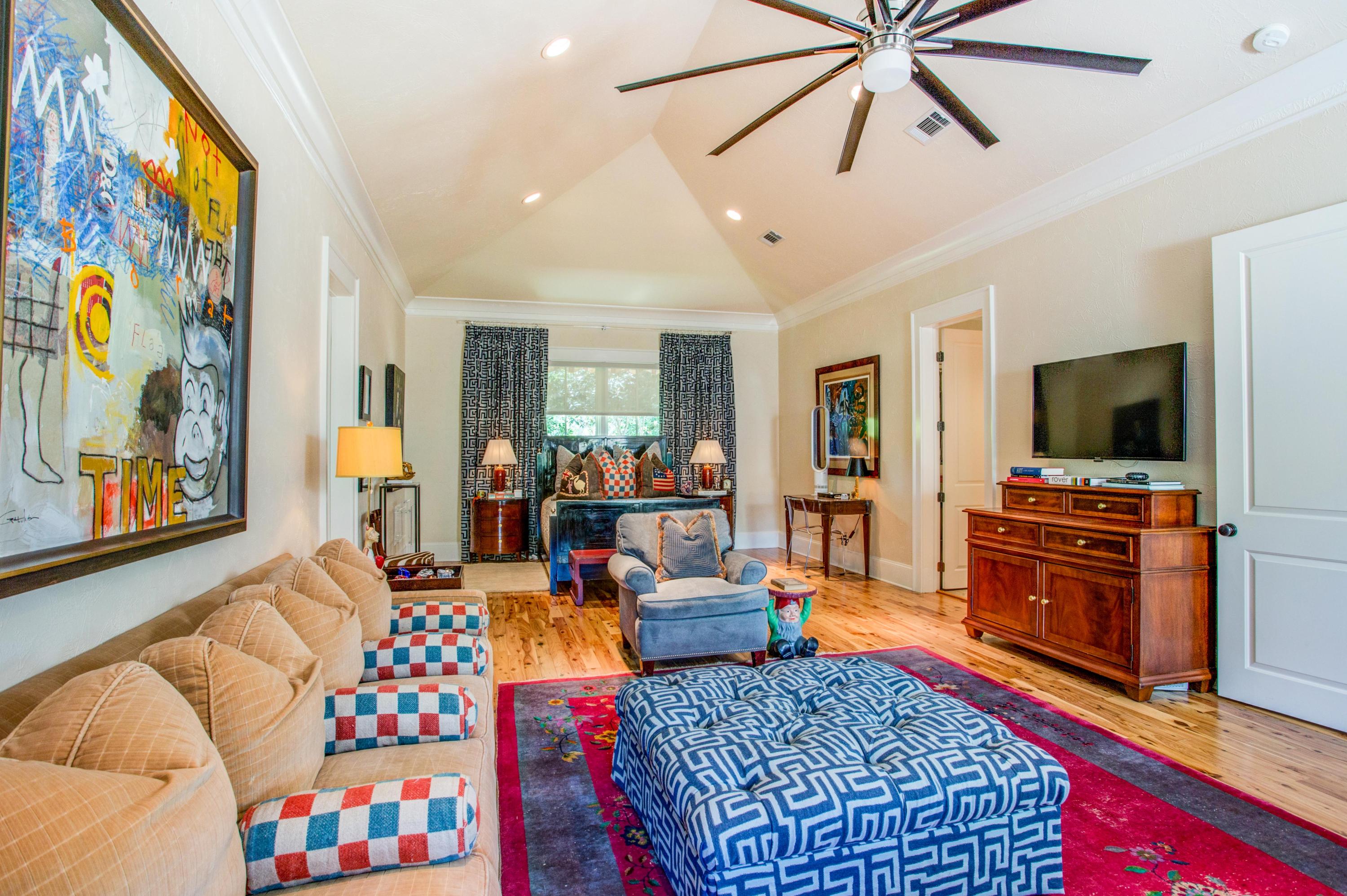 BURNT PINE - Residential