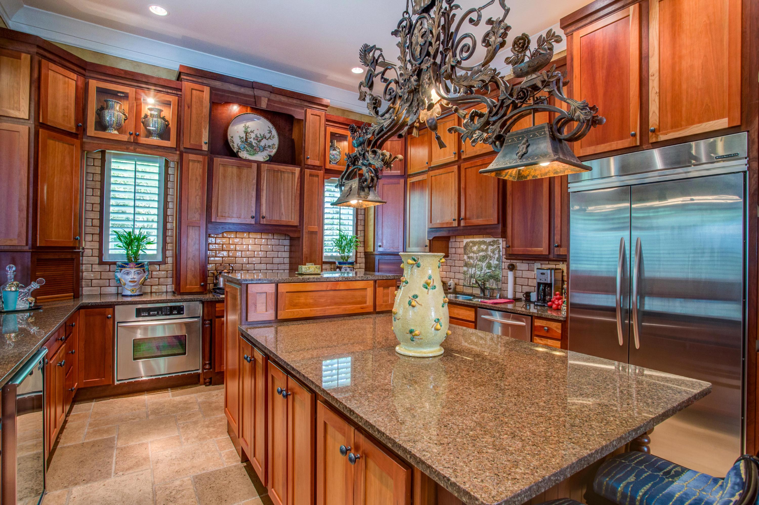 BURNT PINE - Residential