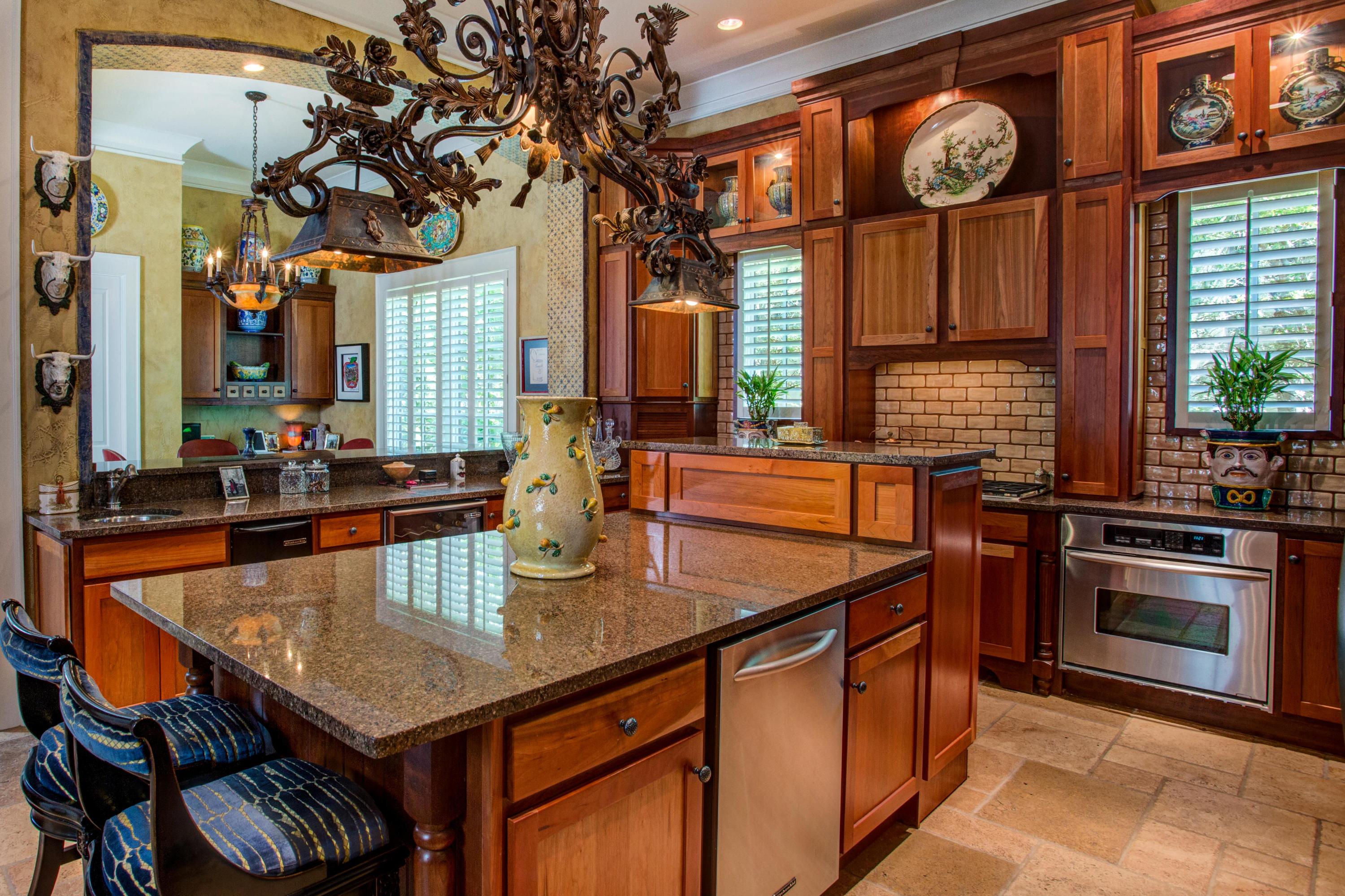 BURNT PINE - Residential