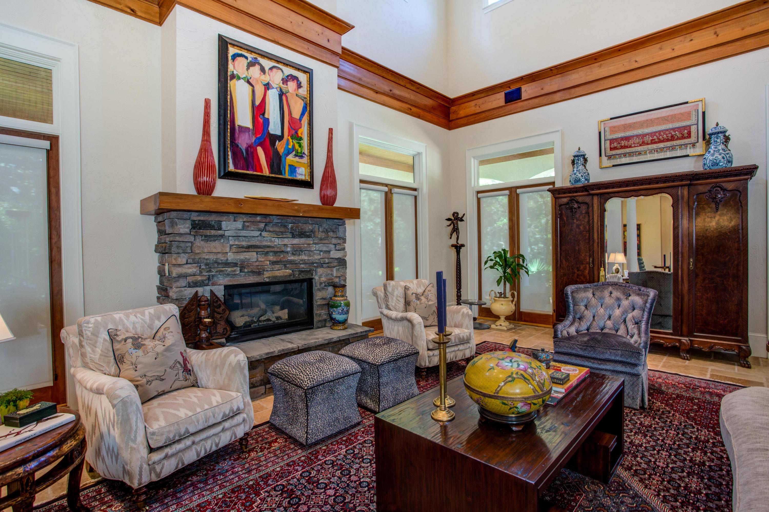 BURNT PINE - Residential