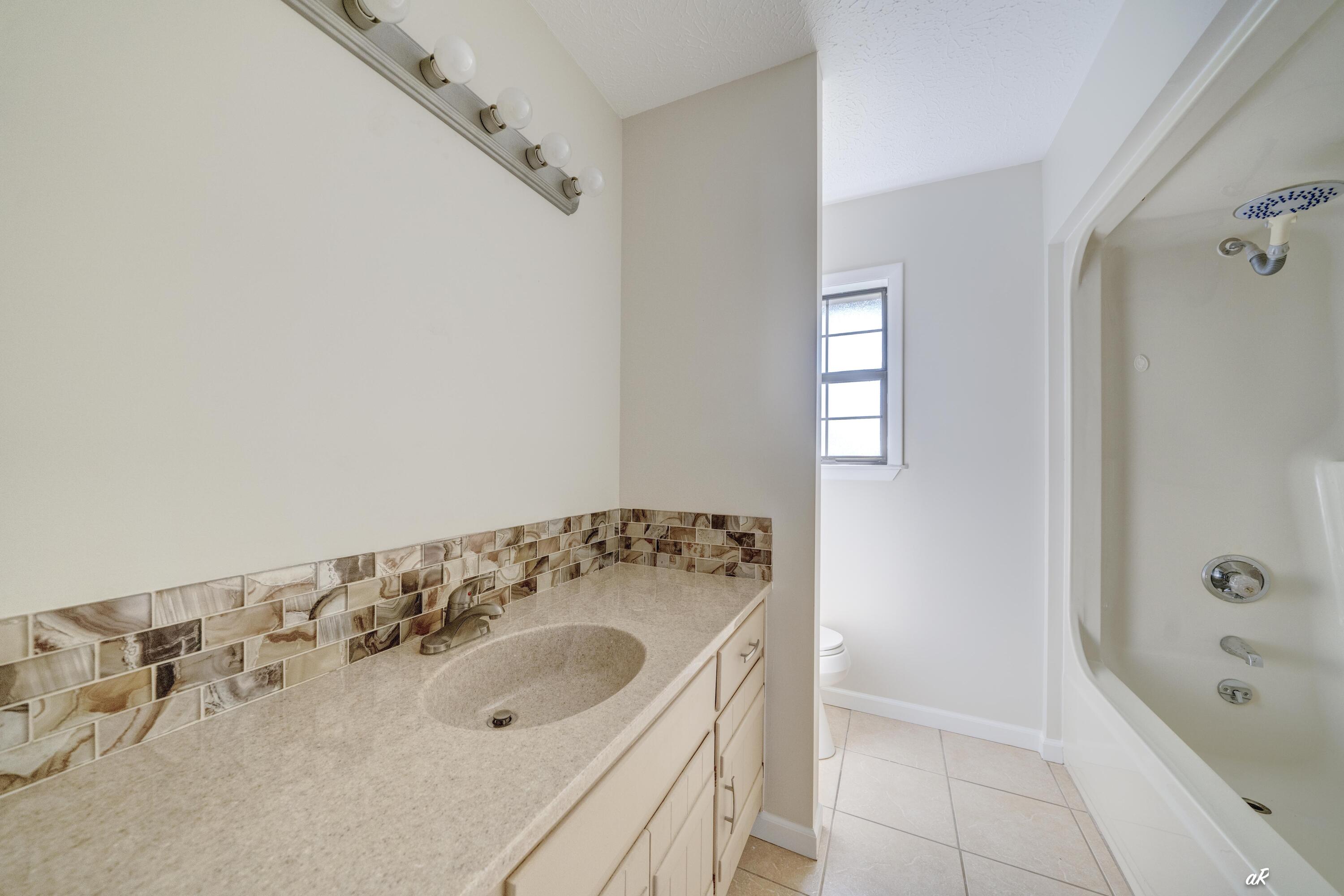 Deerpoint Lake Heights - Residential