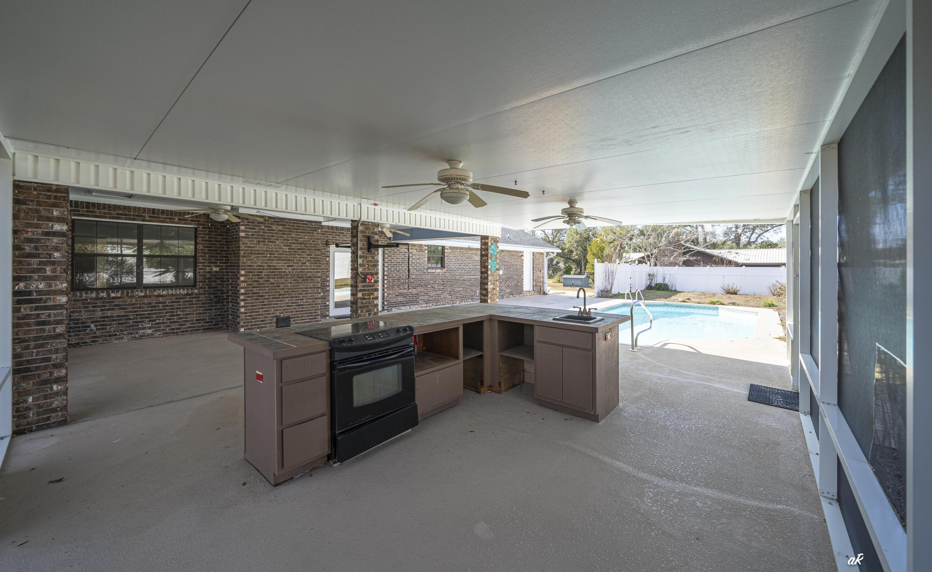 Deerpoint Lake Heights - Residential