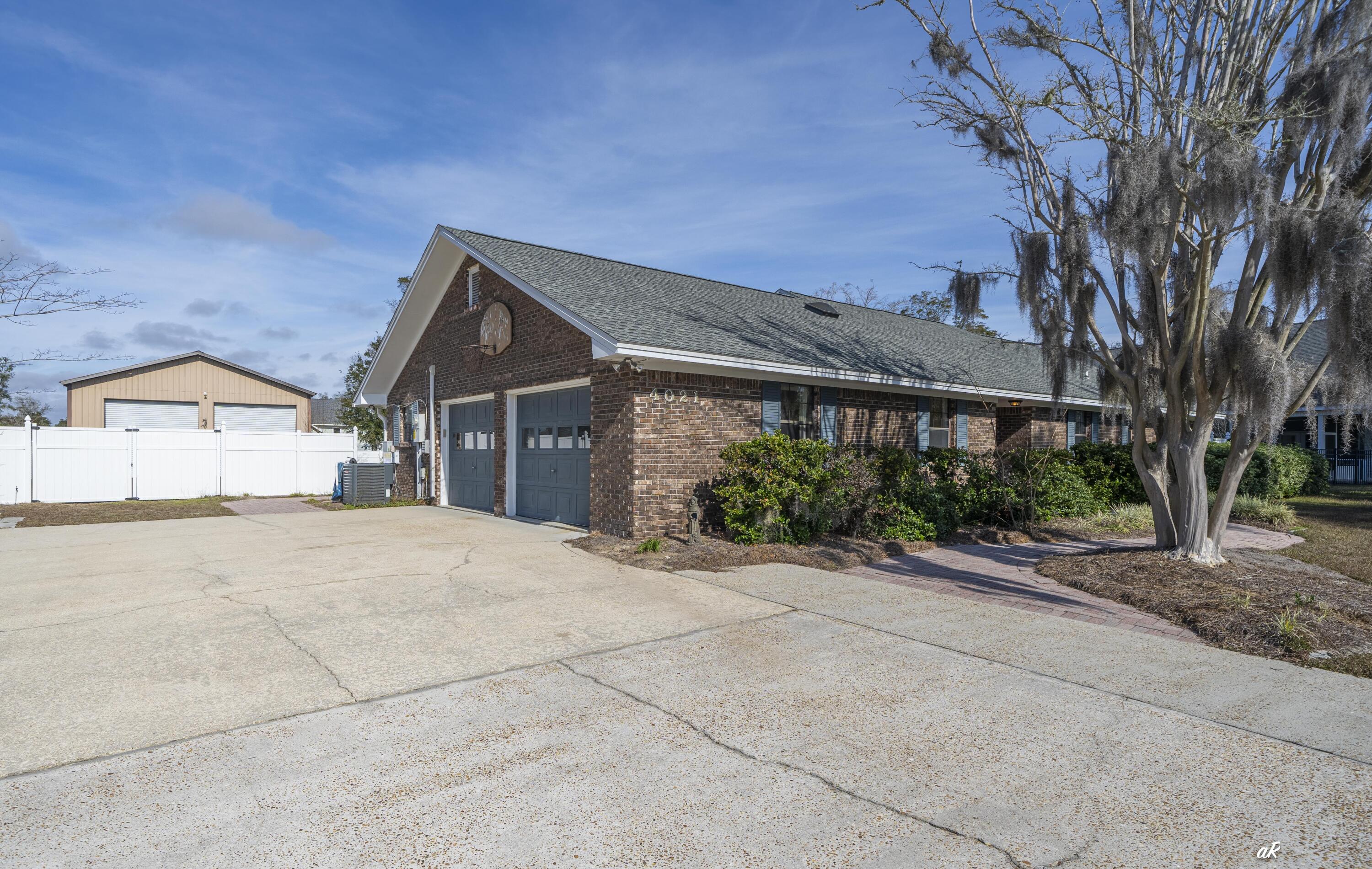 Deerpoint Lake Heights - Residential