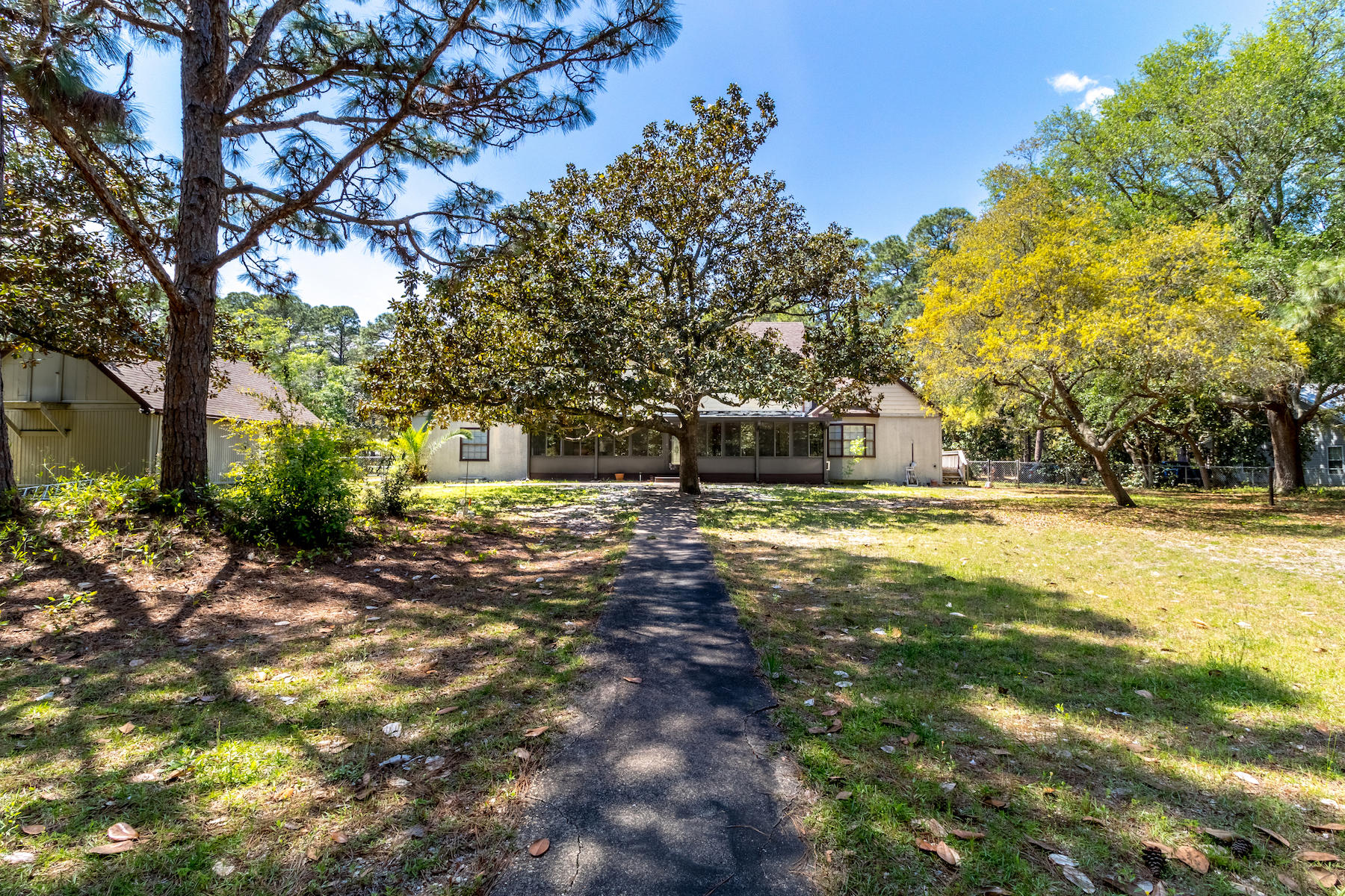HEWETT BAYOU - Residential