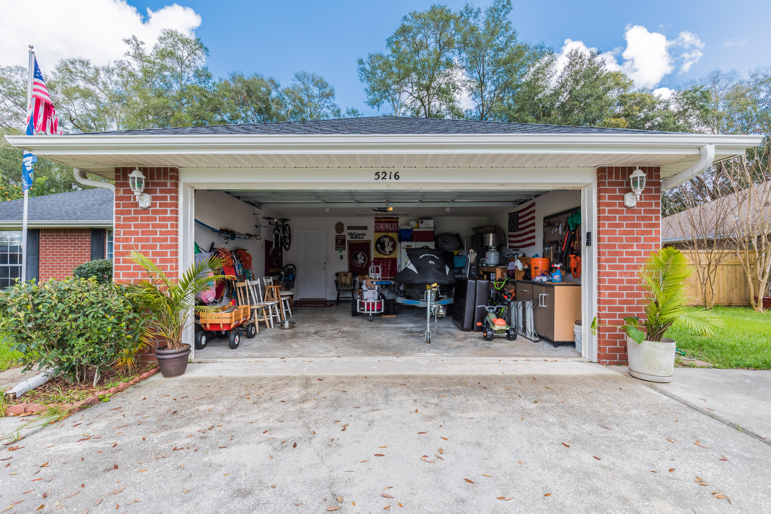 Hawk's Nest - Residential