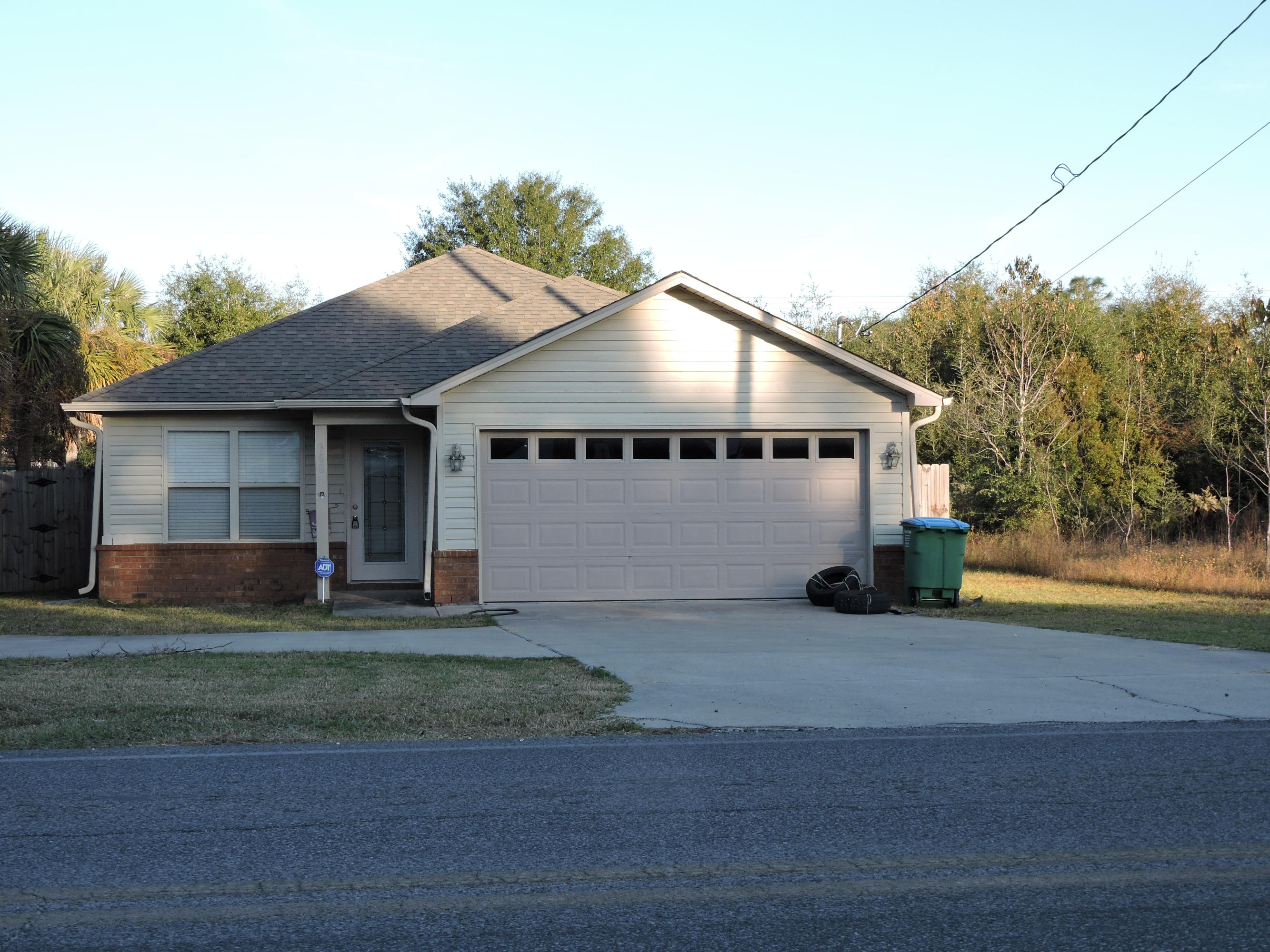 VALLEY CREEK S/D - Residential Lease