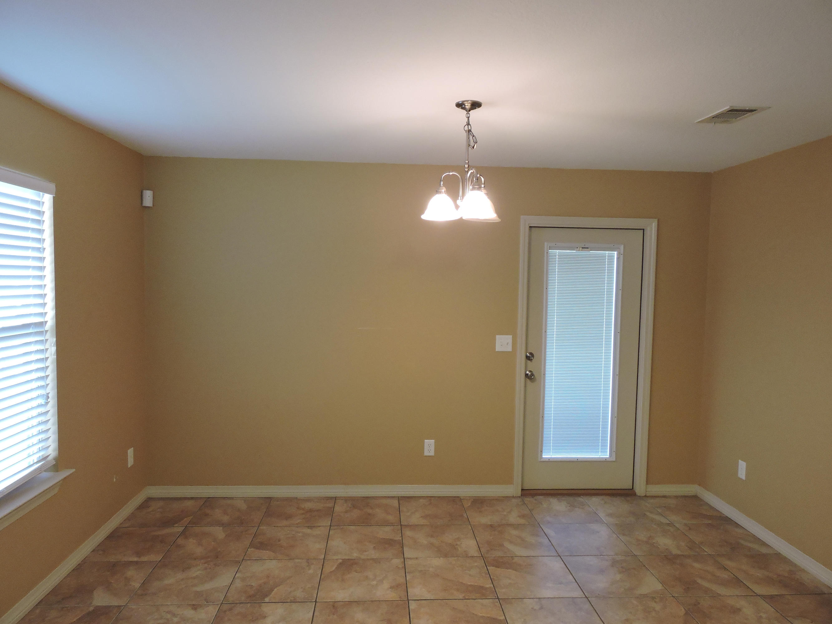 VALLEY CREEK S/D - Residential Lease