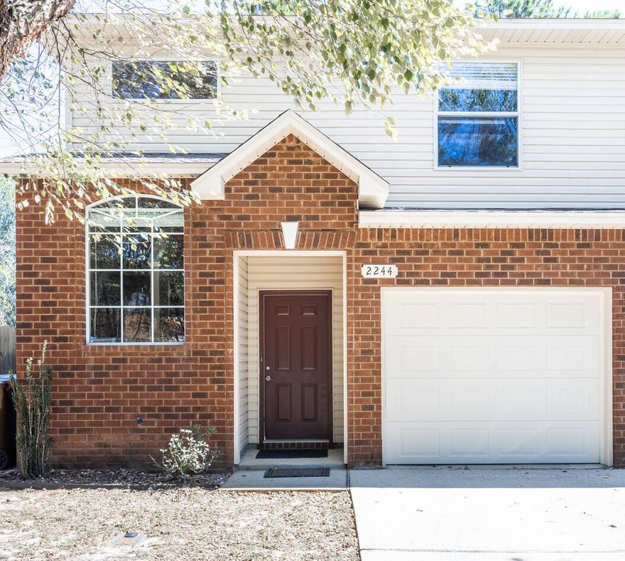 Available Now! Move In Ready!3 bedroom 2.5 bath  townhome located in Hadleigh Hills! This is a hard to find, quiet end unit townhome with plenty of space (1,664 sq. ft.).  Hadleigh Hills Community boasts sidewalks and a low traffic culdesac street. Home features a spacious and open living/dining/kitchen area with stainless steel appliances, tile floors, 9 ft ceilings, new HVAC and  water heater. Large laundry room with lots of shelving and a half bath are on the main floor. The 3 bedrooms are upstairs with 2 full baths.  One car garage with garage door opener. The backyard has an open patio  perfect for grilling and relaxing and a new privacy fence. Conveniently located just minutes to Hurlburt AFB and only 4 miles from the world famous white sand. No smoking or pets.Call Jim 573-268-7504