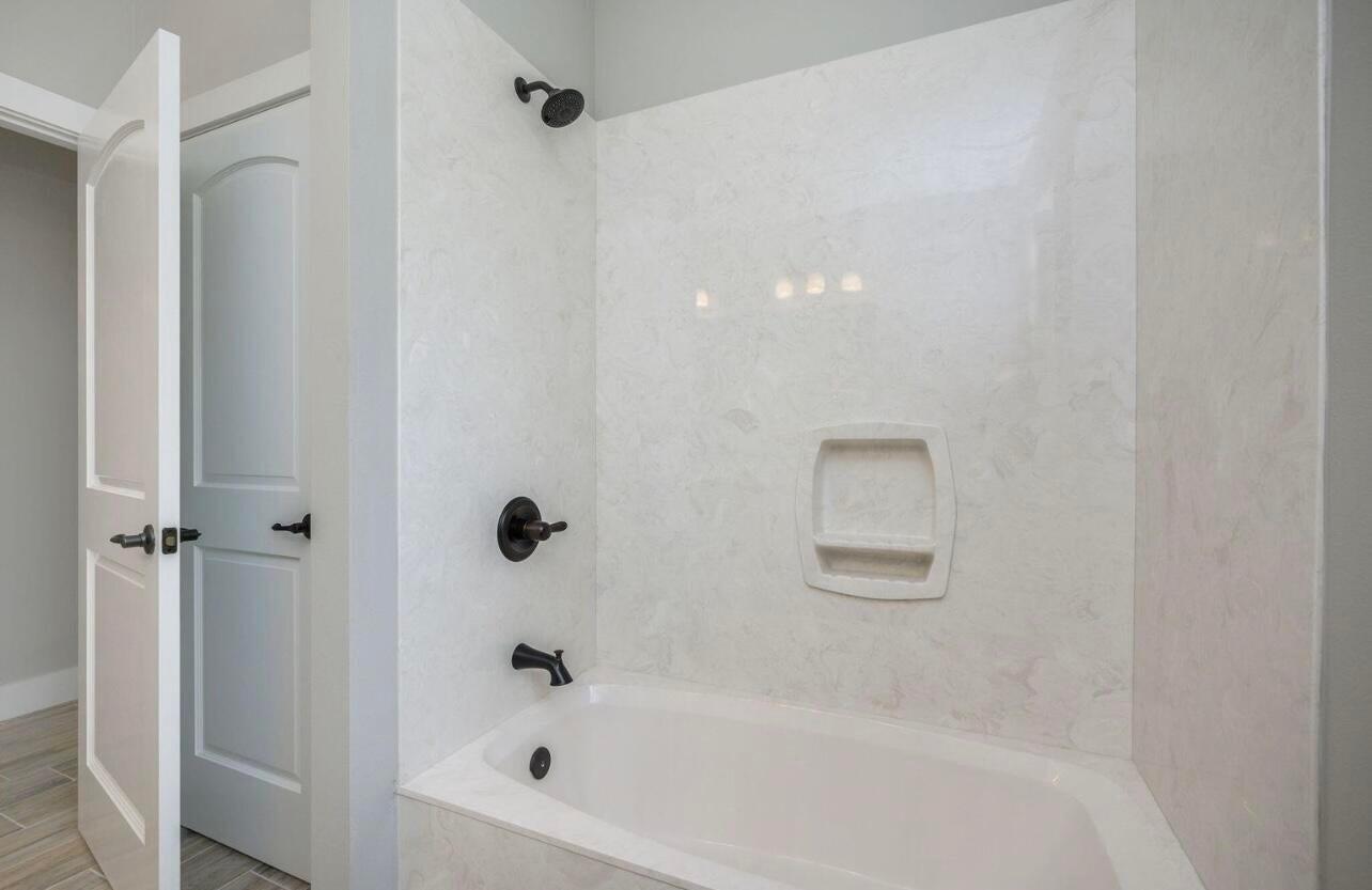 VALPARAISO PLAT 06 - Residential