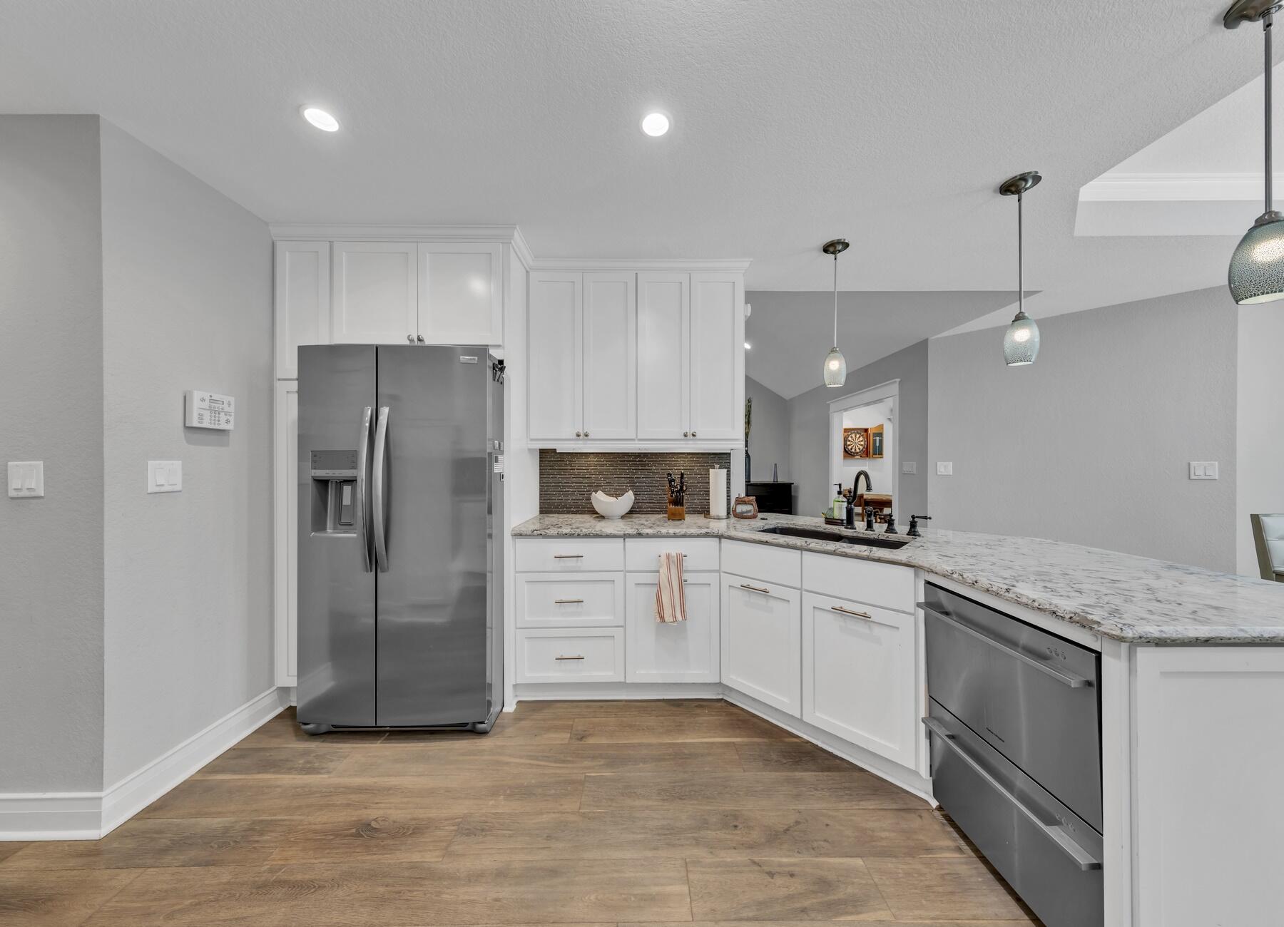 KENNEDY LAKES 1ST ADDN - Residential Lease