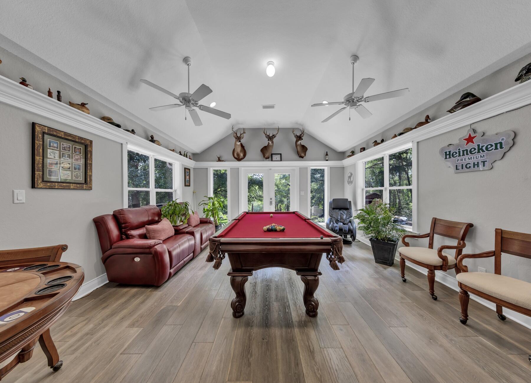 KENNEDY LAKES 1ST ADDN - Residential Lease