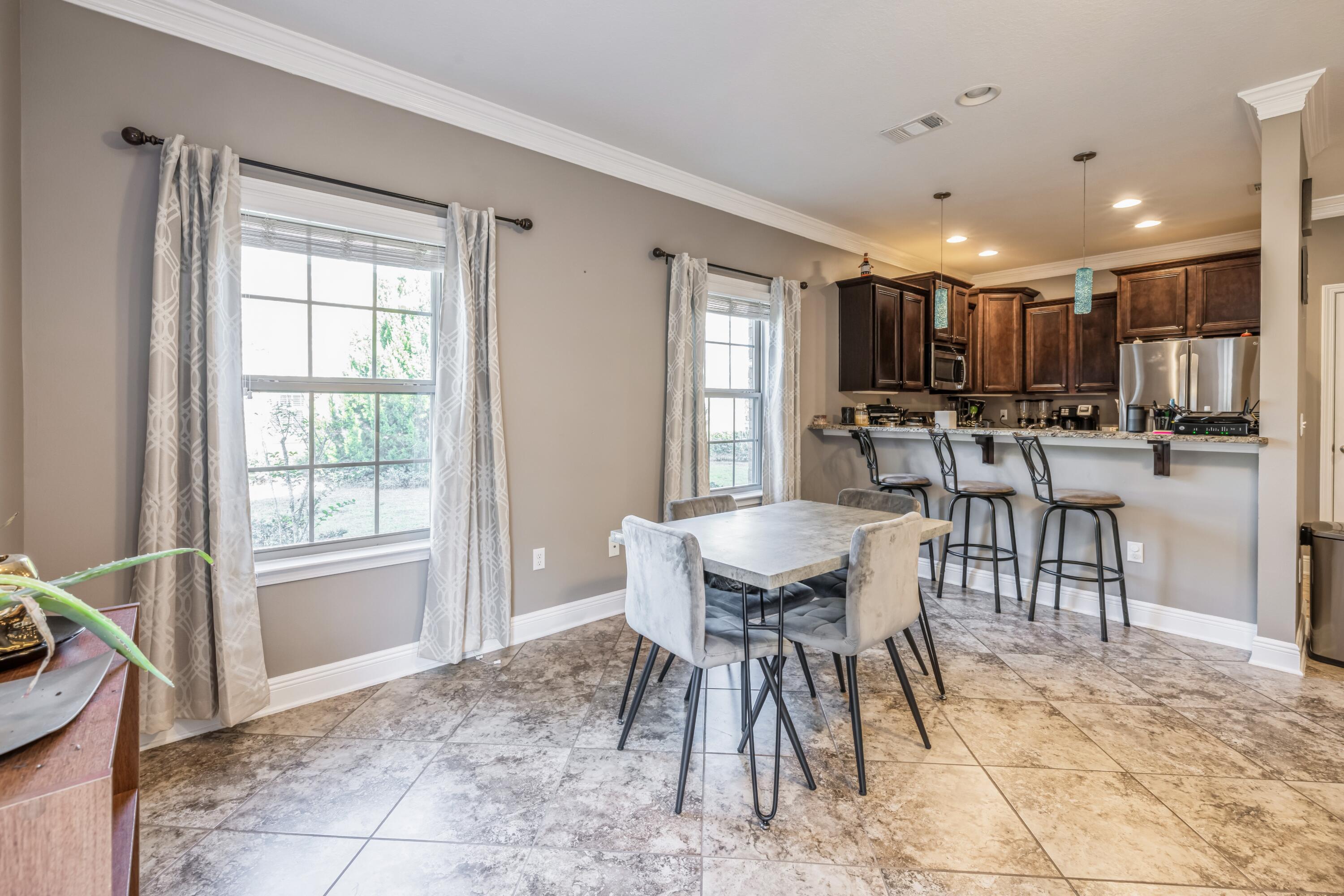 RESERVE POINTE - Residential