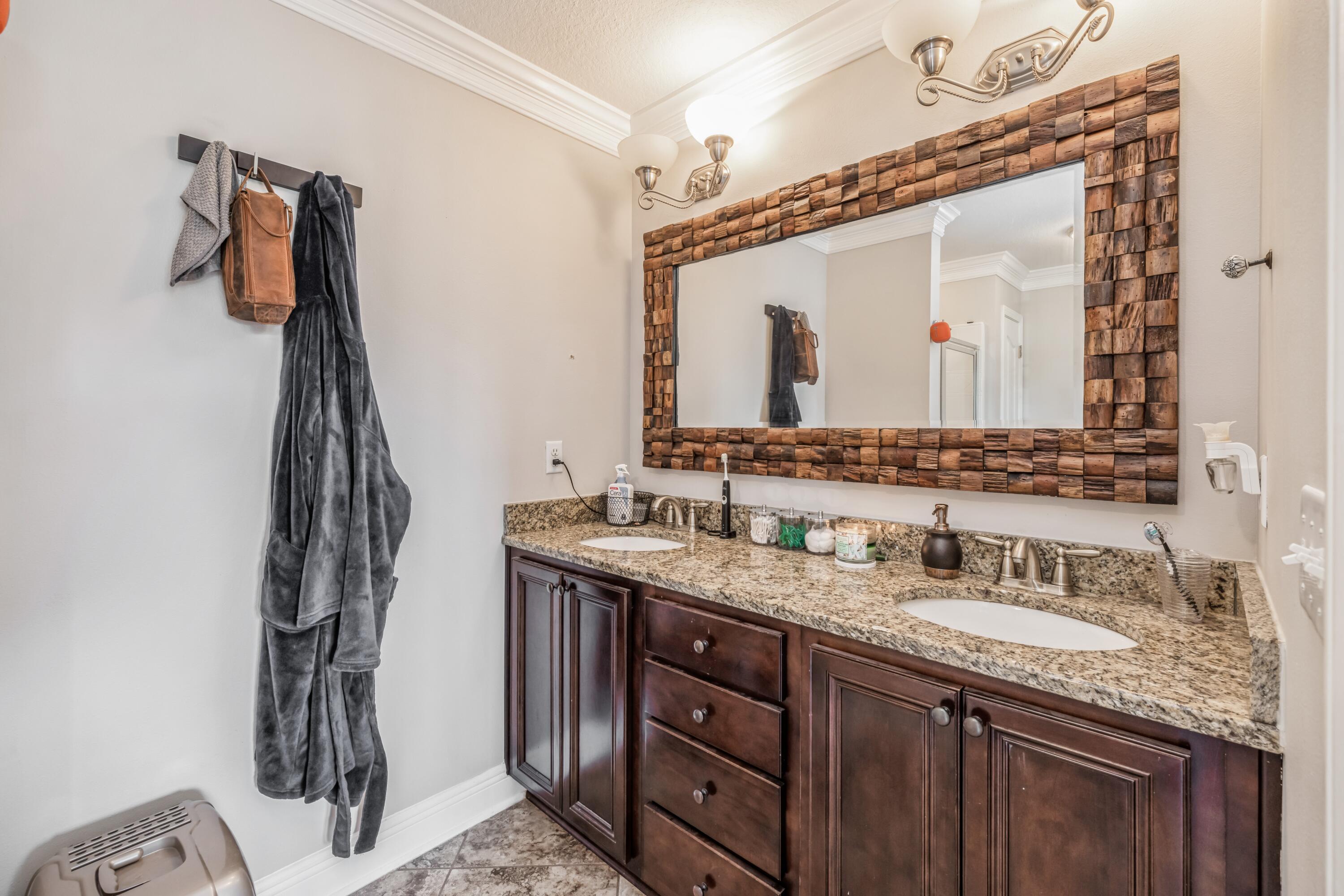 RESERVE POINTE - Residential