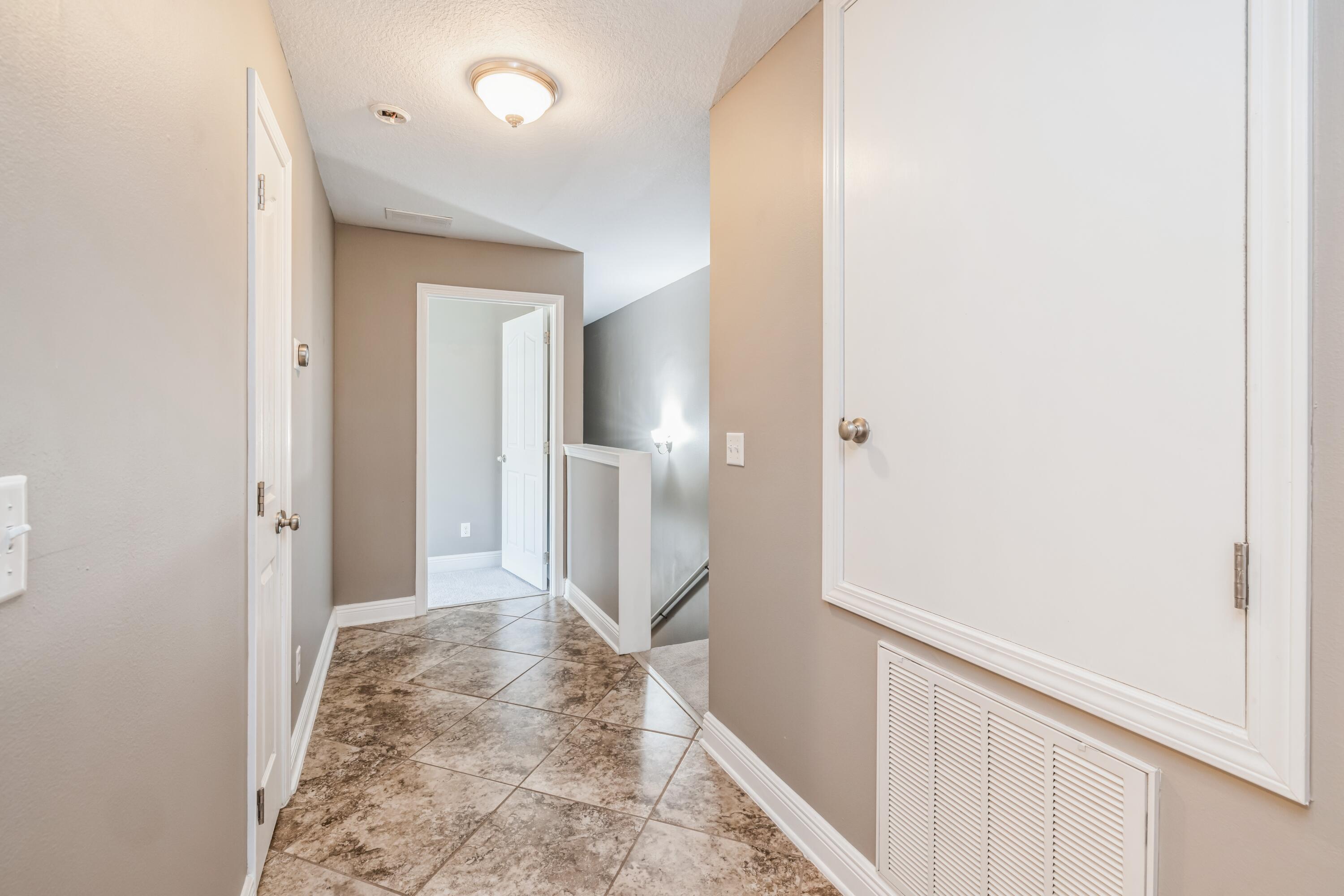 RESERVE POINTE - Residential