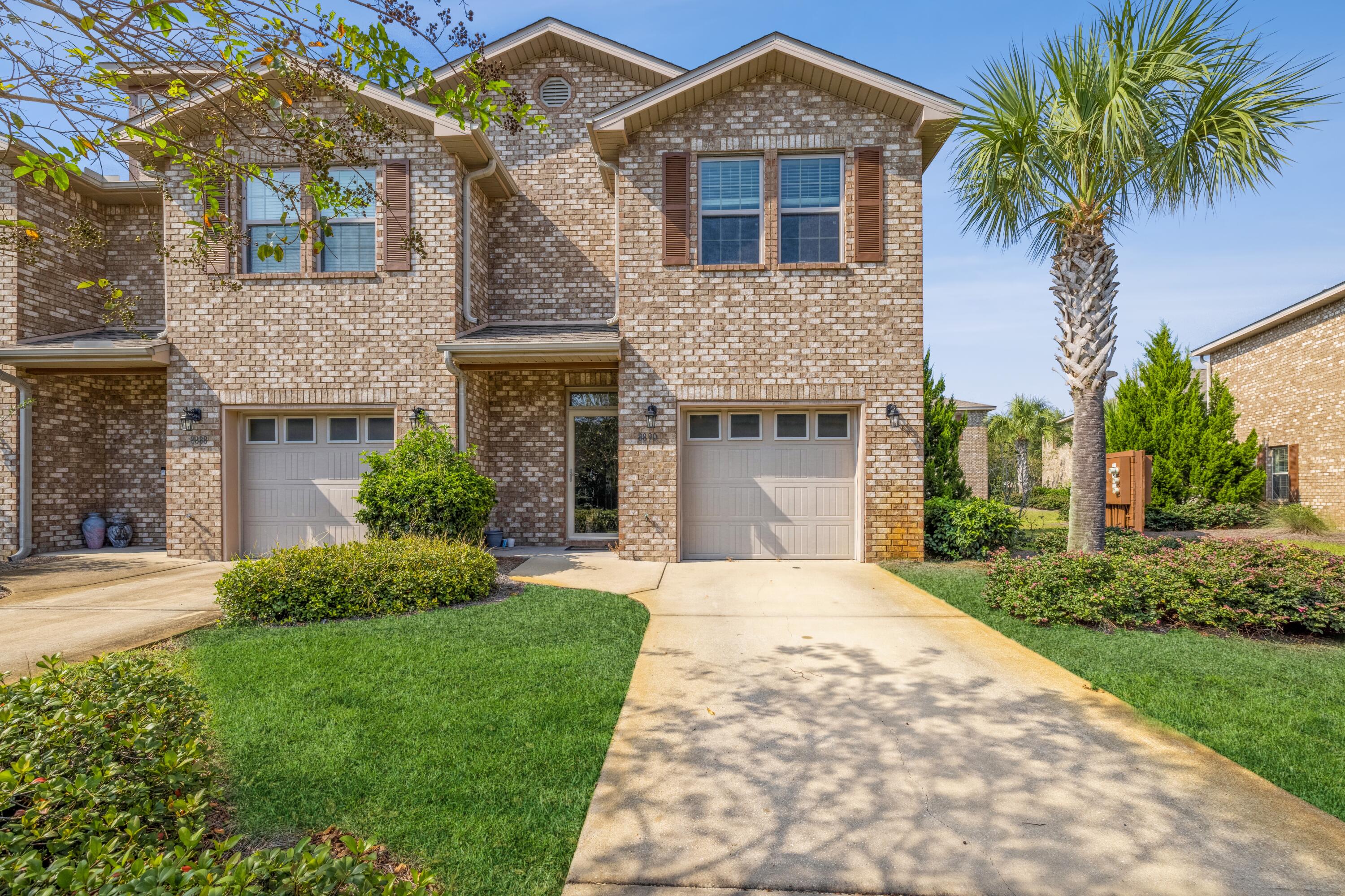 RESERVE POINTE - Residential