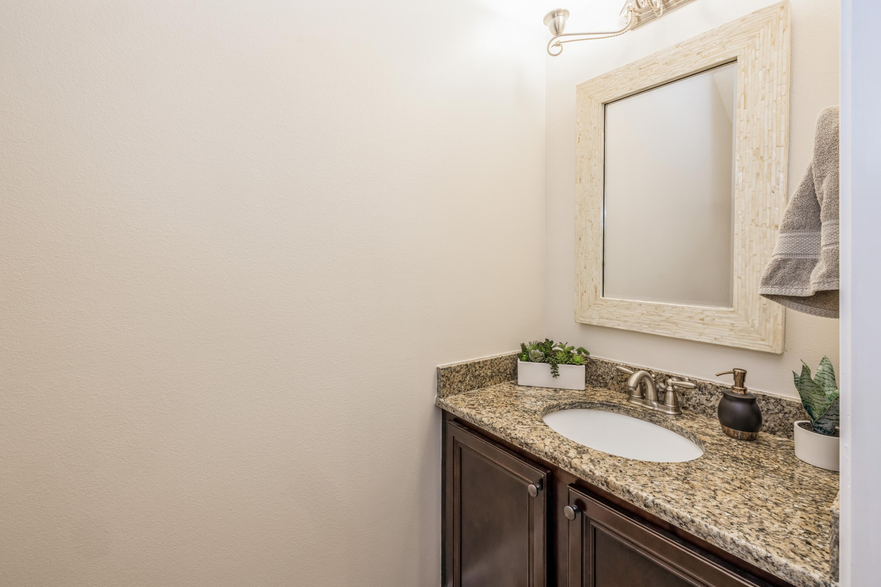 RESERVE POINTE - Residential