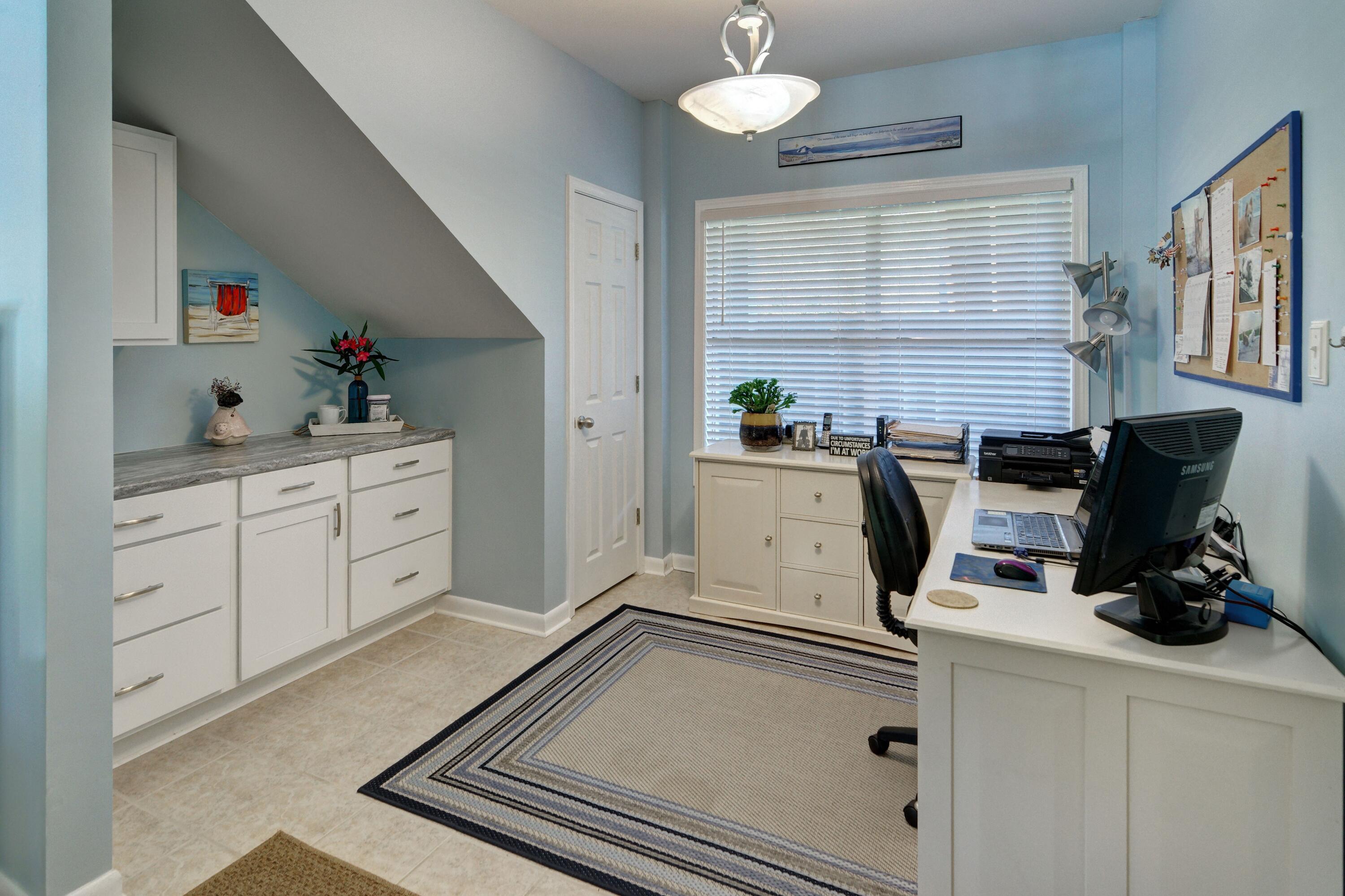 EASTERN LAKE ESTATES - Residential