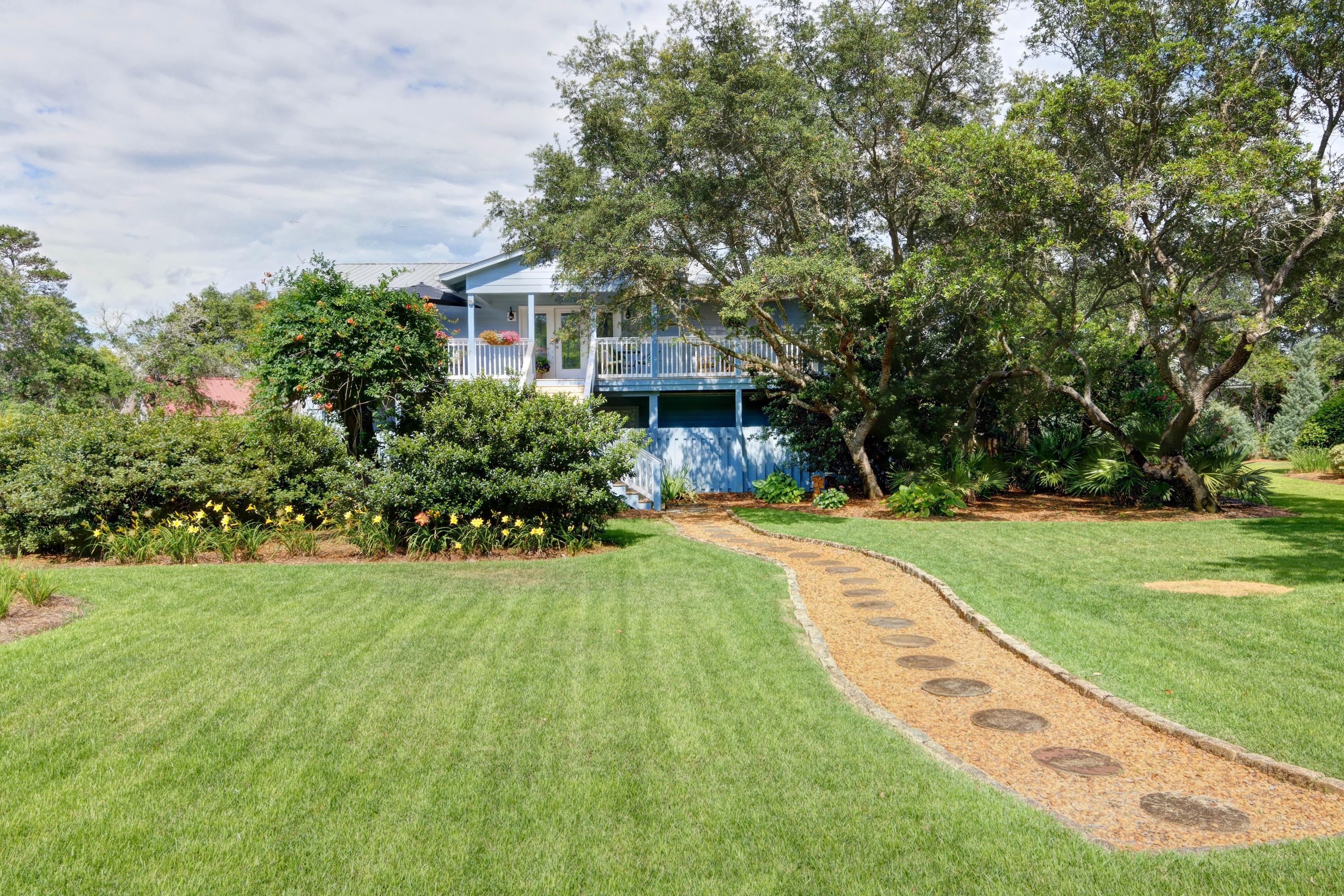 EASTERN LAKE ESTATES - Residential
