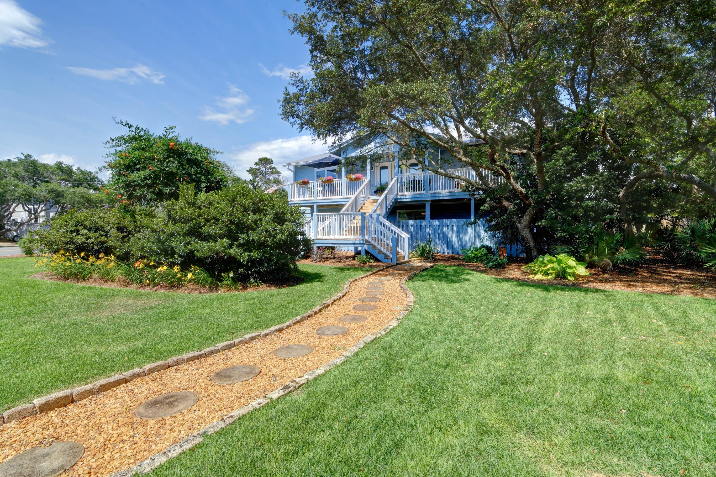 EASTERN LAKE ESTATES - Residential