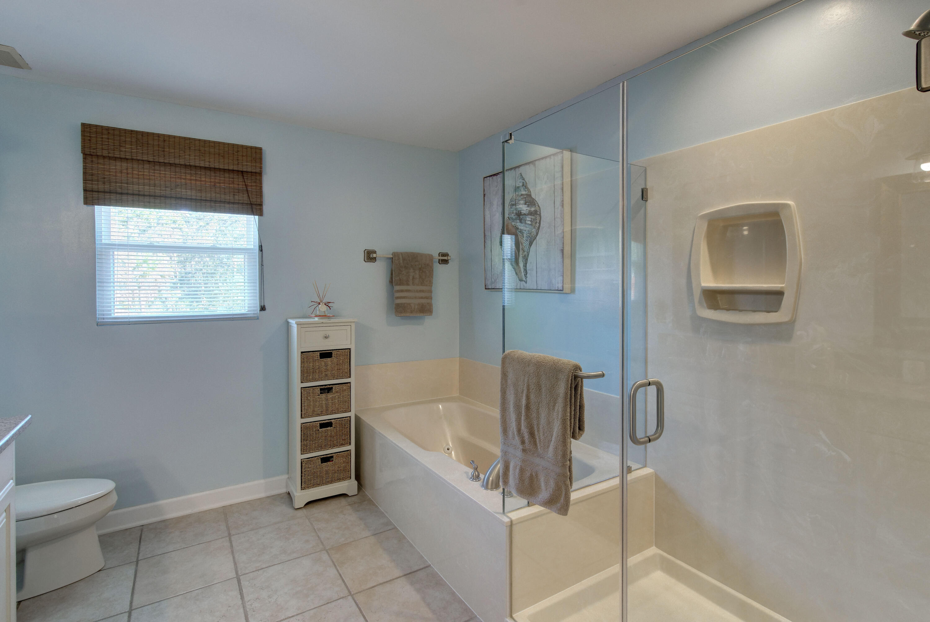 EASTERN LAKE ESTATES - Residential