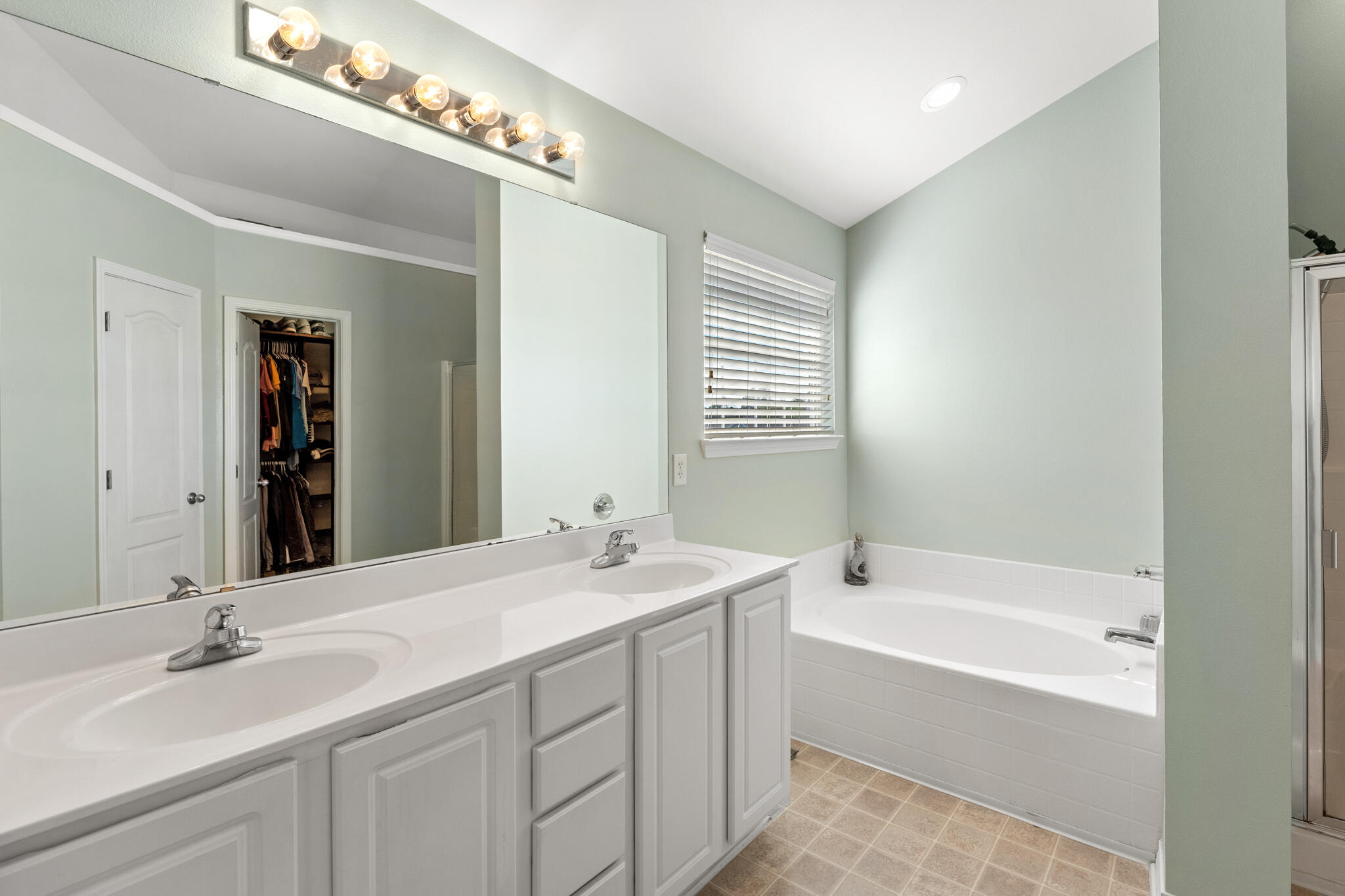 SANDY RIDGE ESTATES - Residential