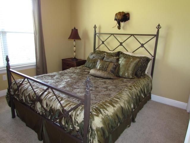 HOLIDAY SHORES EST 4TH ADDN - Residential