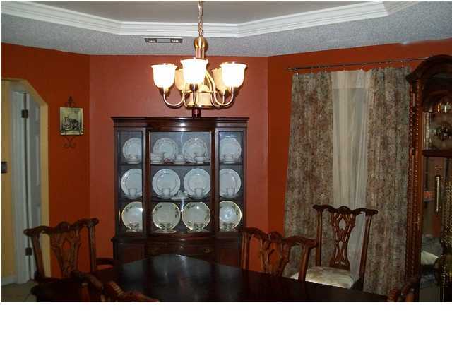 RIVERSIDE NORTH - Residential Lease