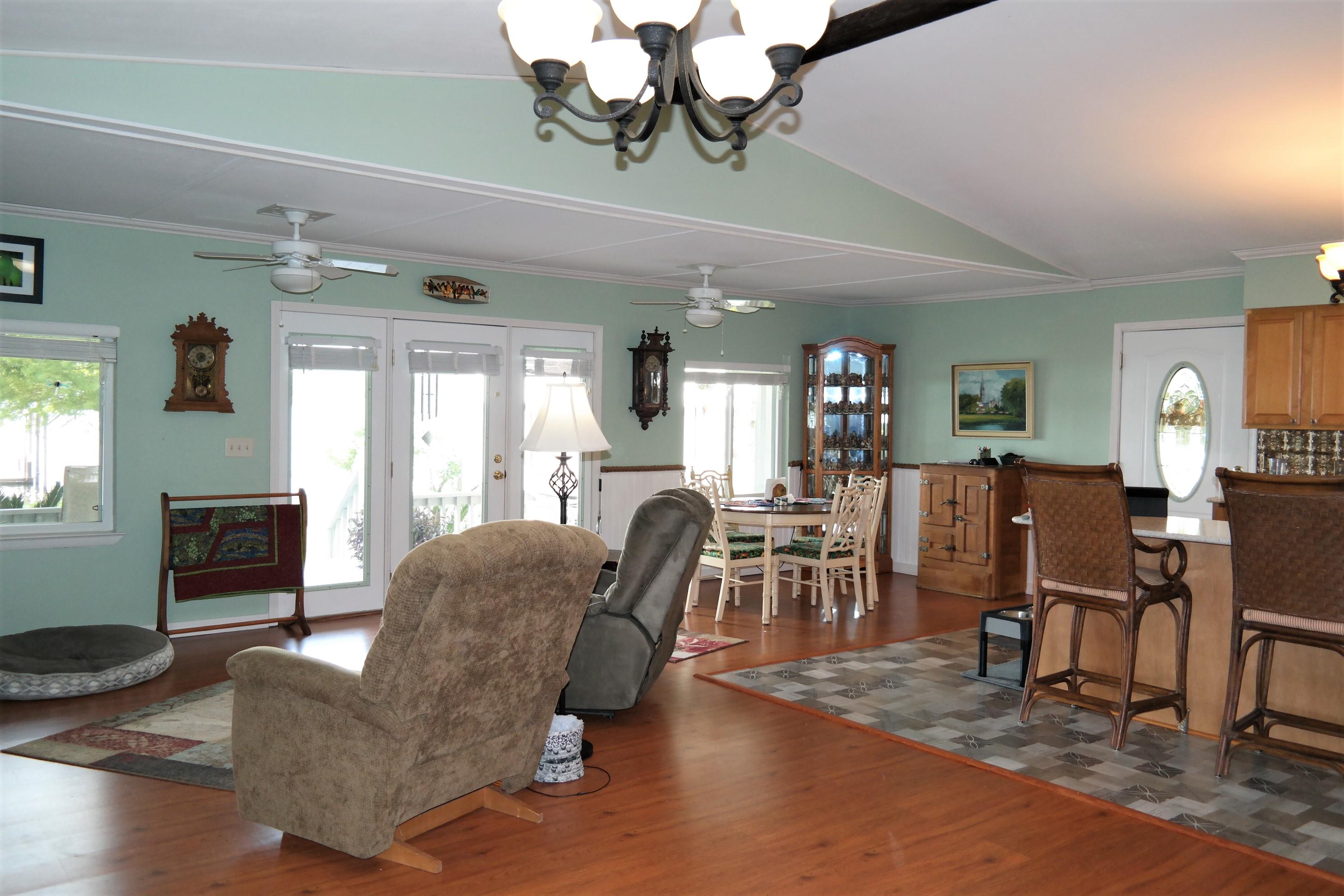 PARADISE ISLAND - Residential