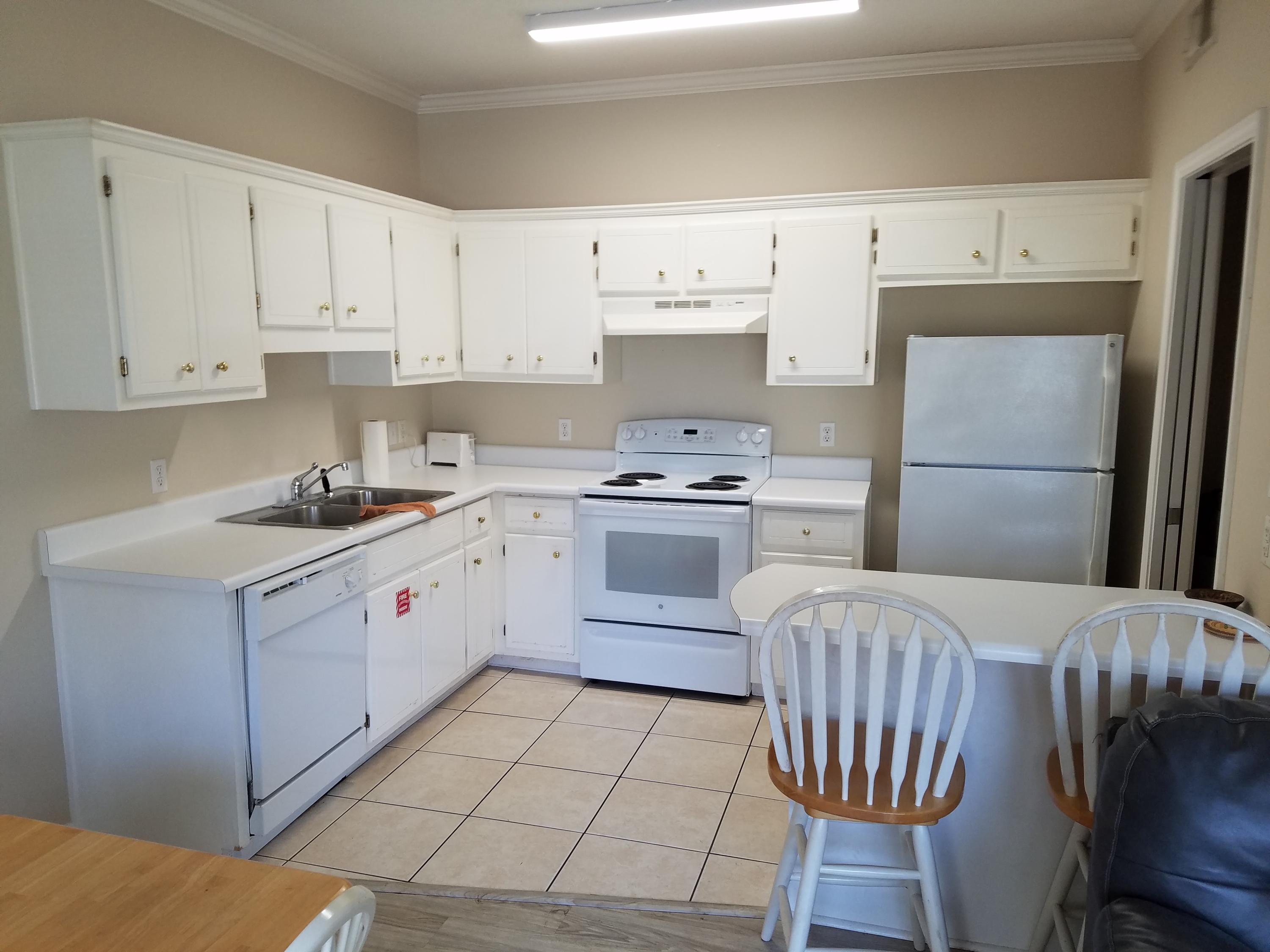 POINCIANA PLACE - Residential Lease