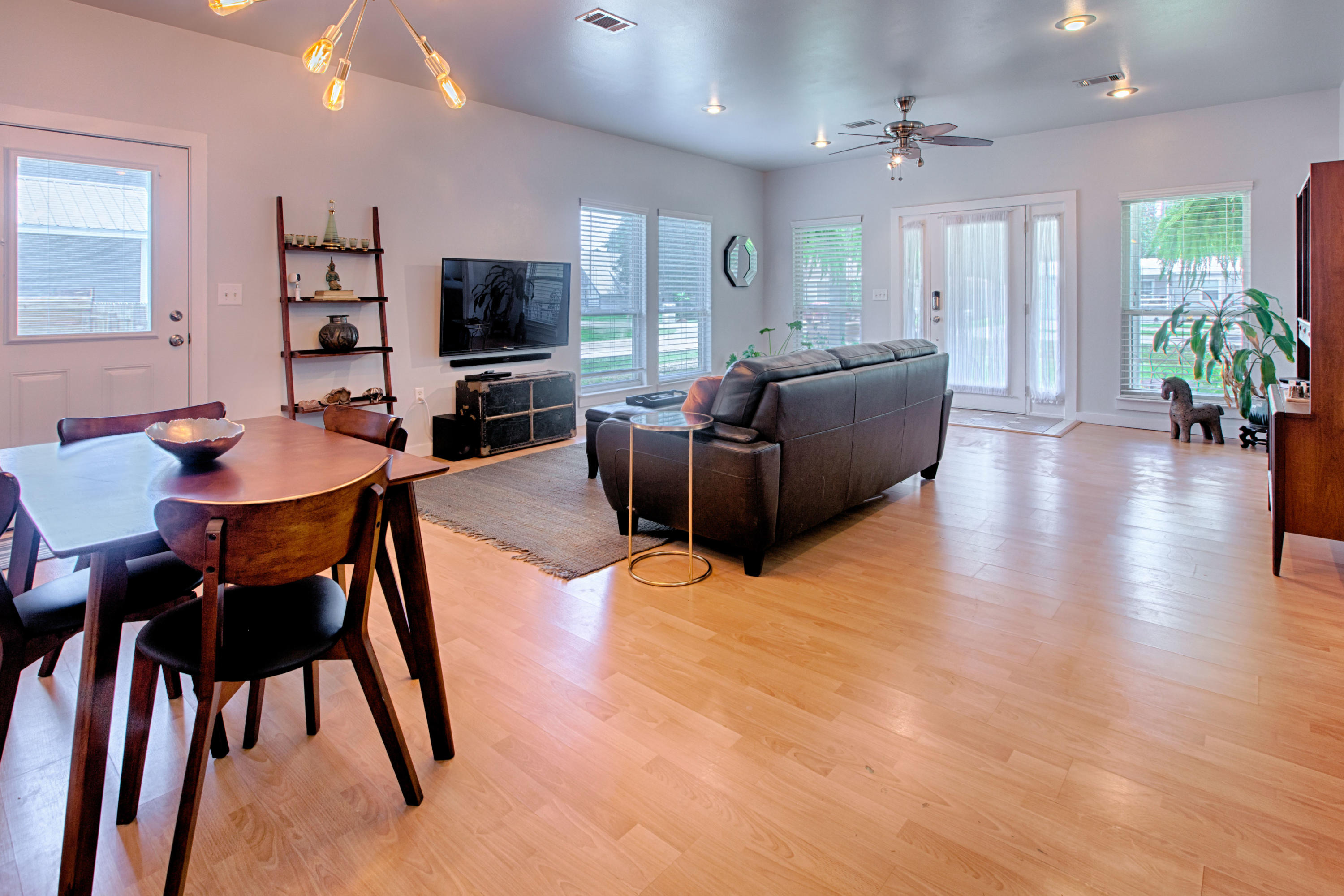 PINE GARDEN UNREC - Residential