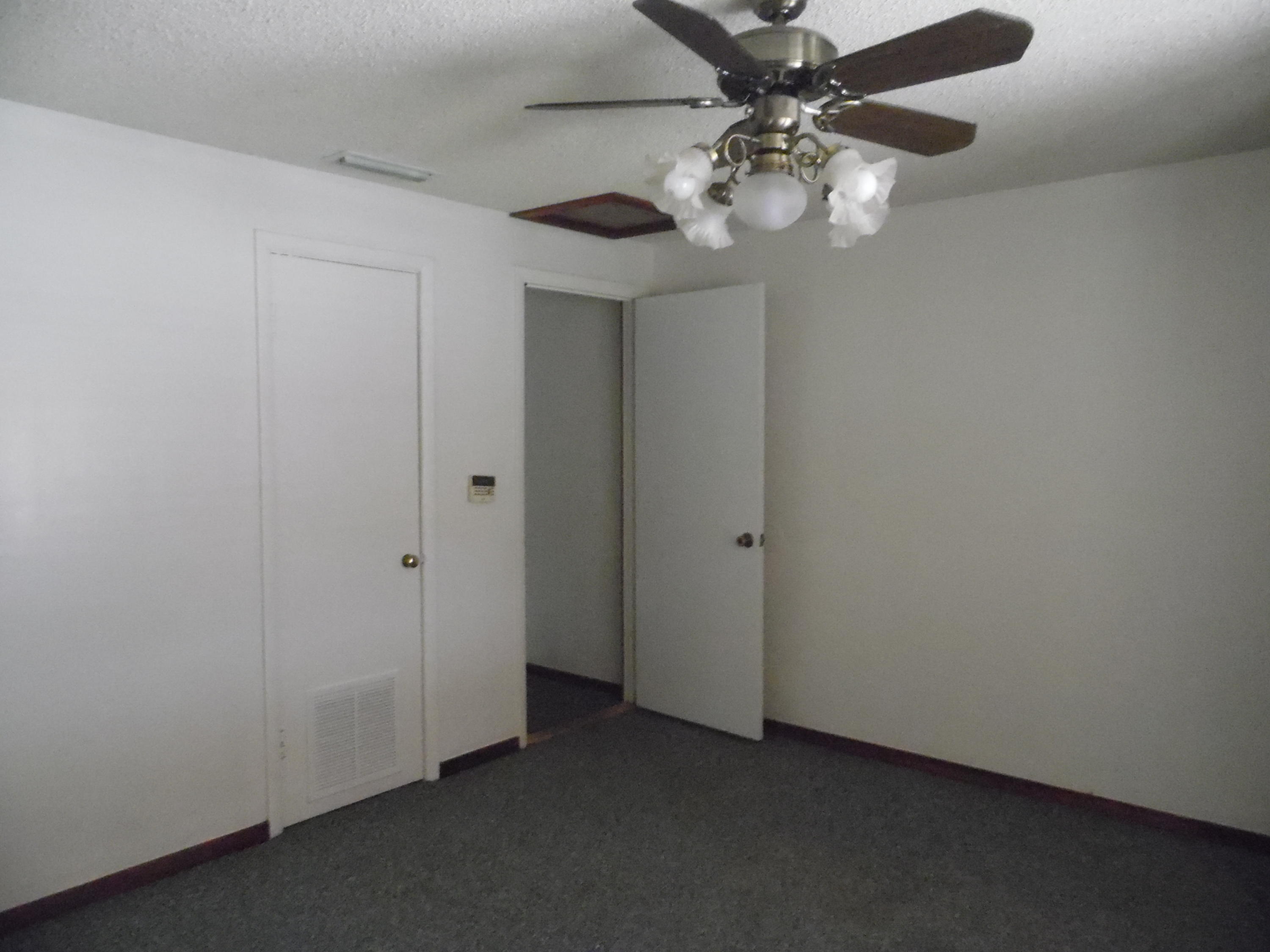 RIVIERA BEACH - Residential