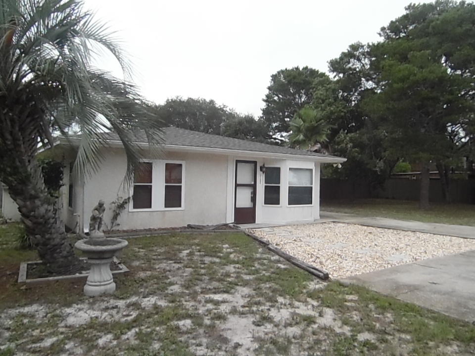 RIVIERA BEACH - Residential