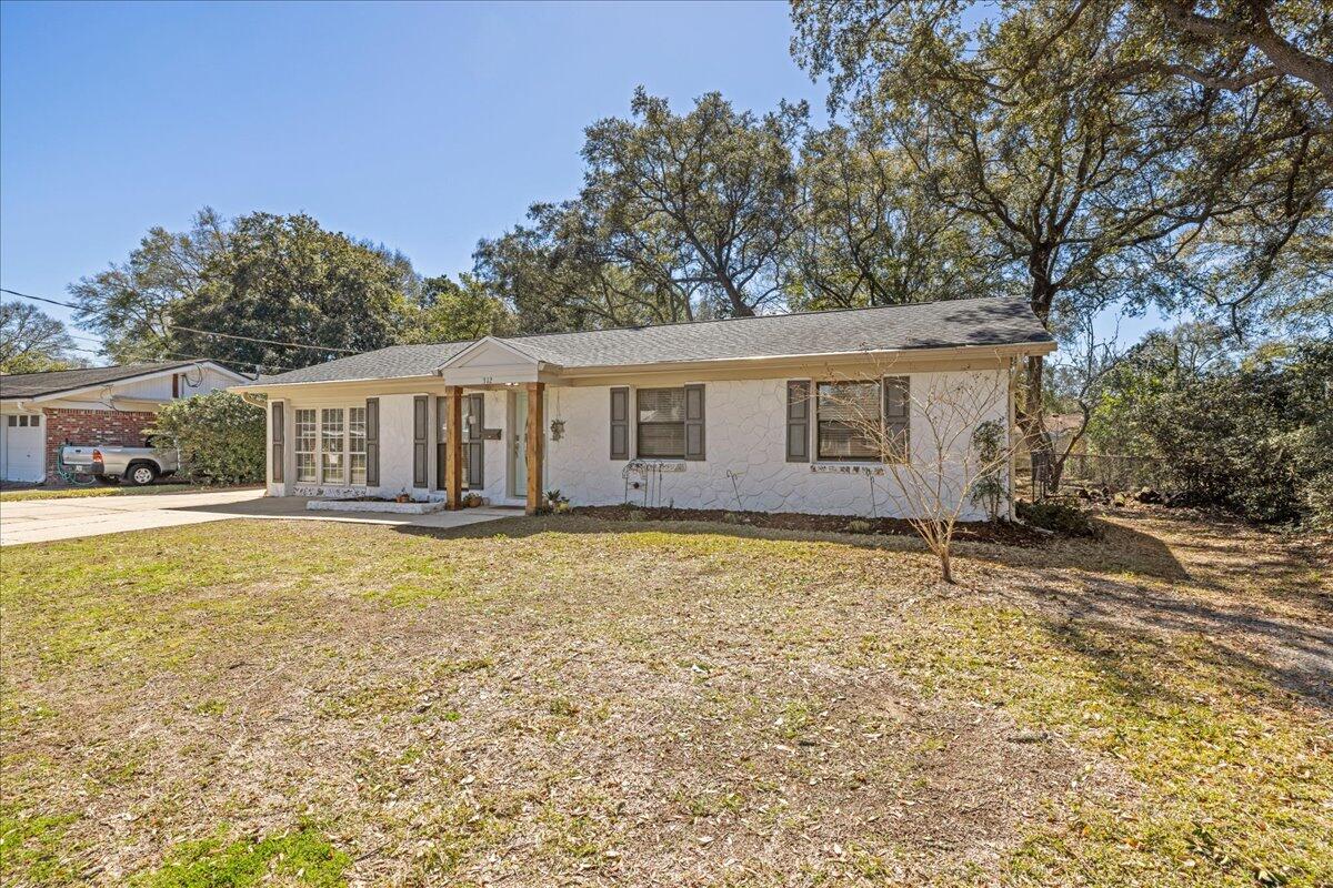 CAROL ANNE MANOR - Residential
