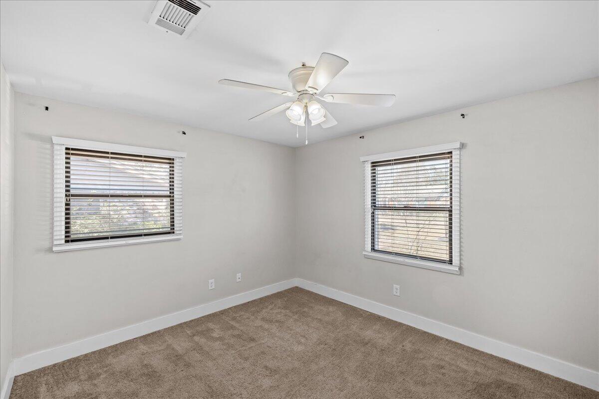 CAROL ANNE MANOR - Residential