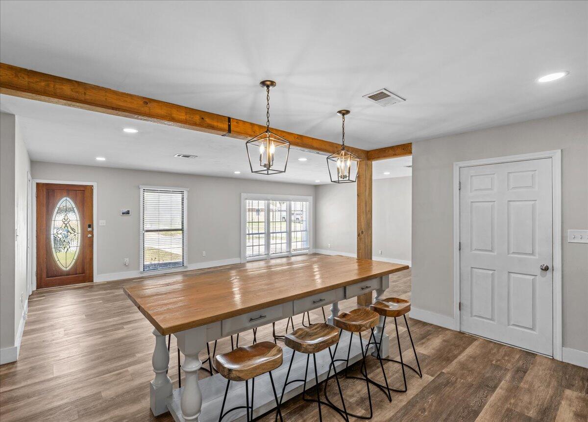 CAROL ANNE MANOR - Residential