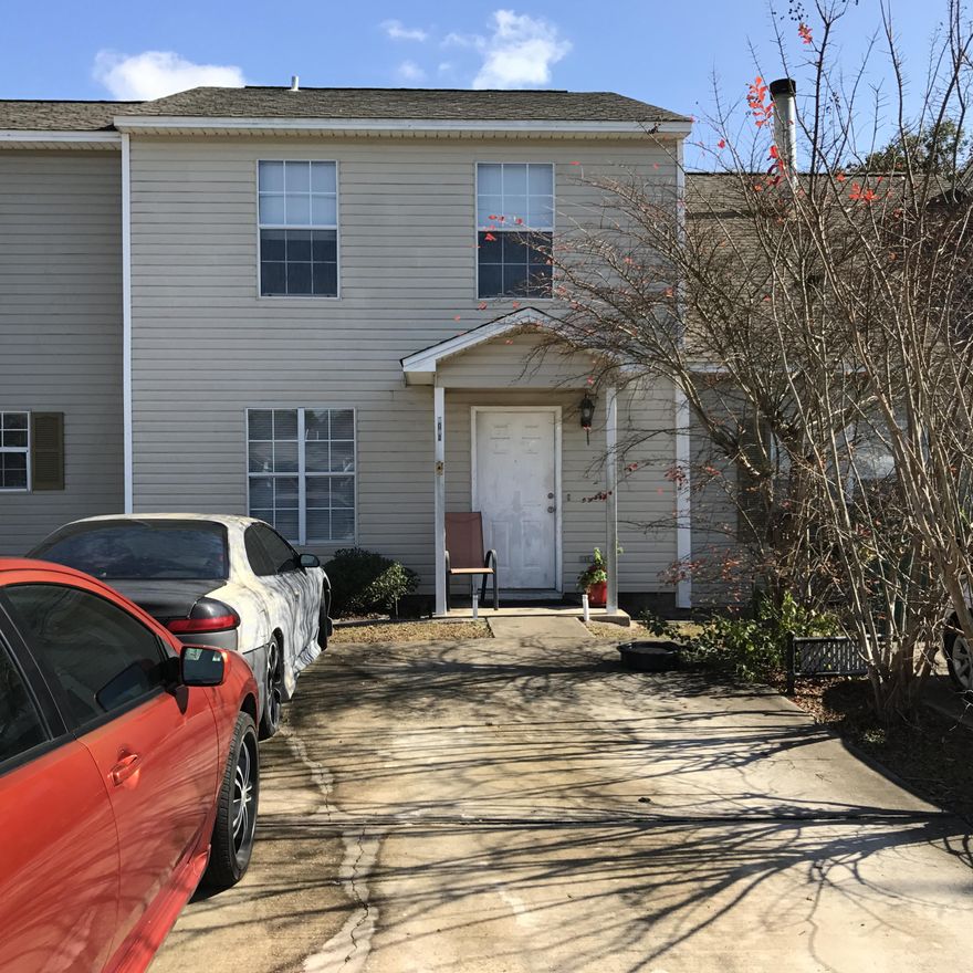 Short Sale. Great investment opportunity. Spacious townhome close to Hurlburt Field. Needs some TLC. (See also listings for units A,C and D.) Buyer to verify all pertinent information including square footage. Property to be sold as is.