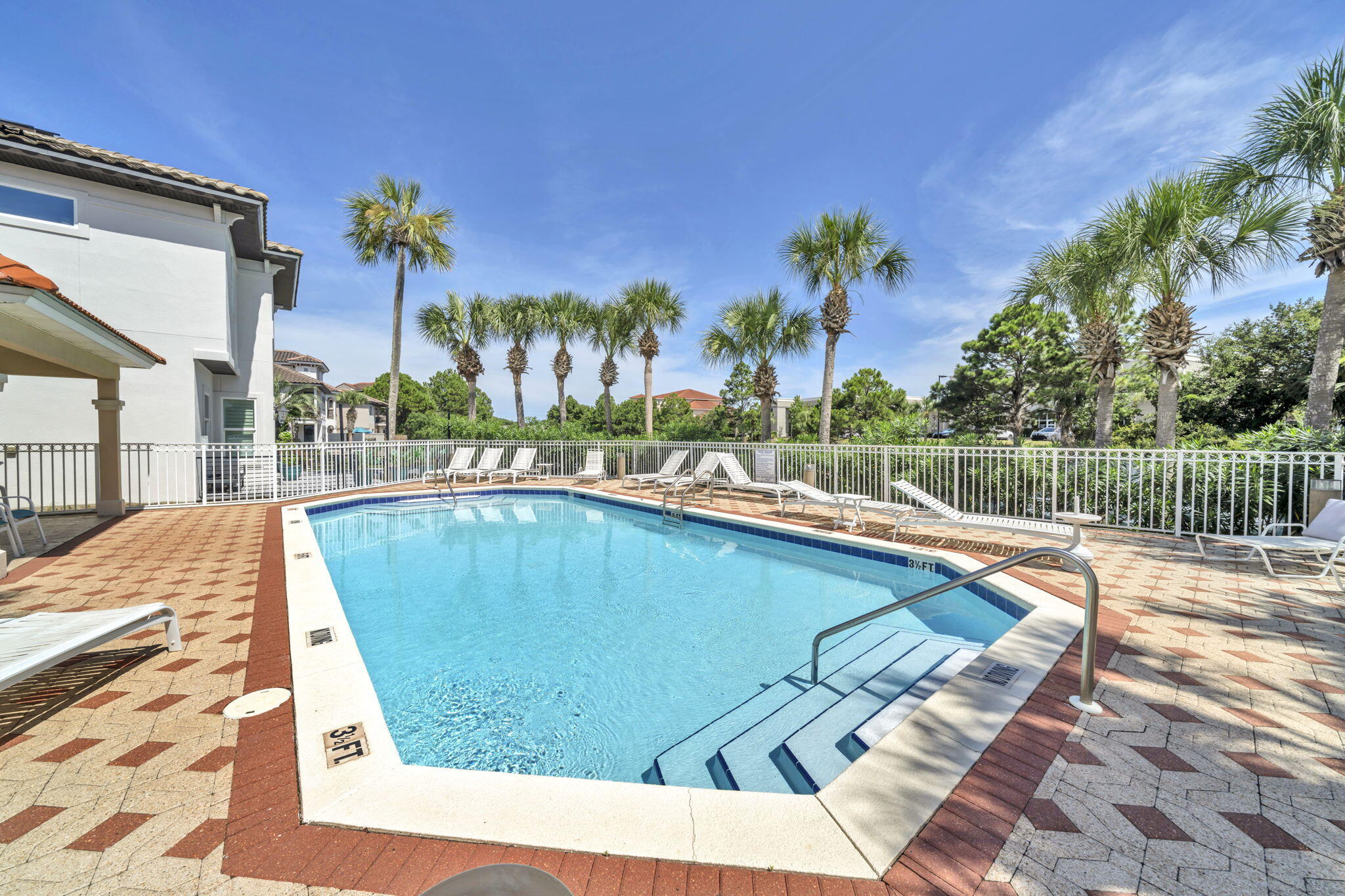CALUSA BAY S/D - Land