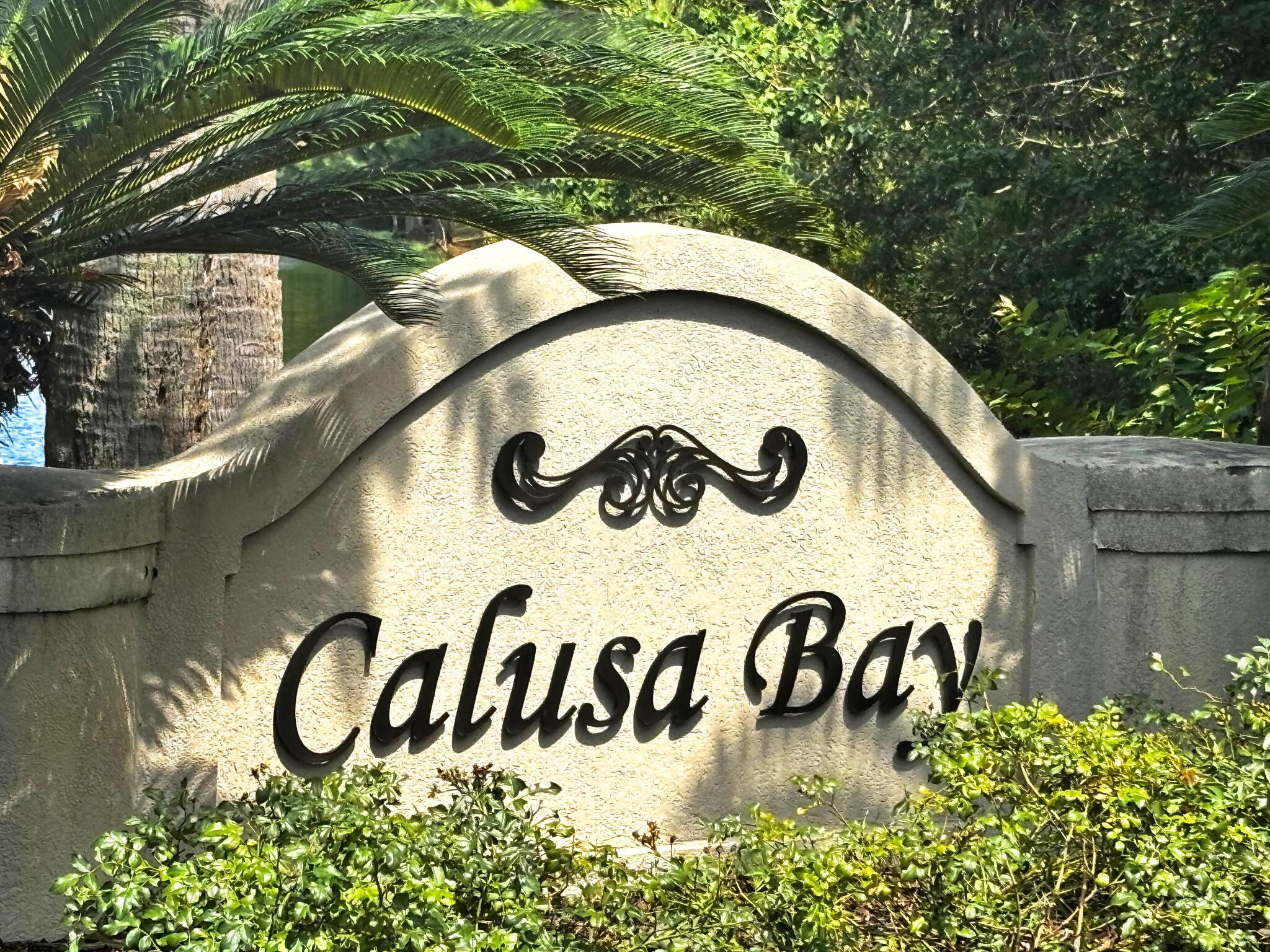 CALUSA BAY S/D - Land